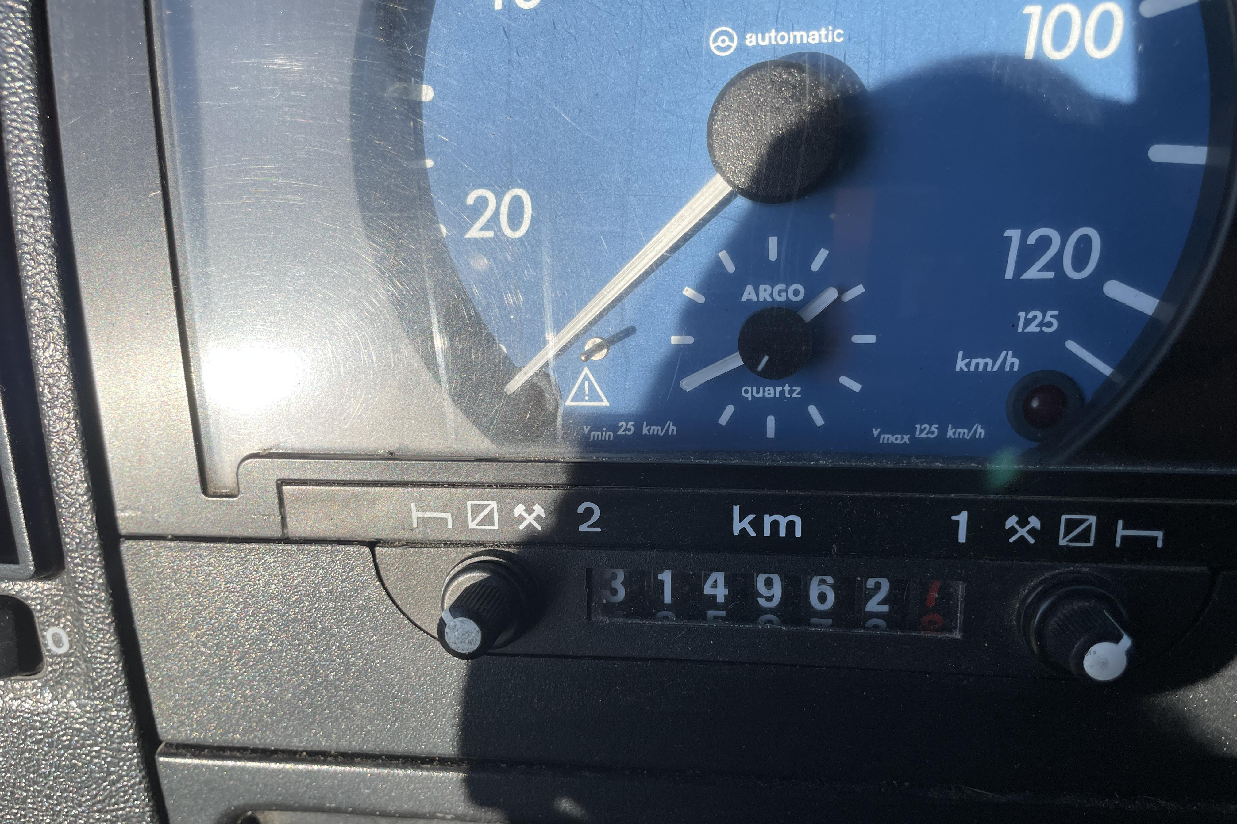 MERCEDES ATEGO 815 - 314 962 km - Manuell - svart - 2000