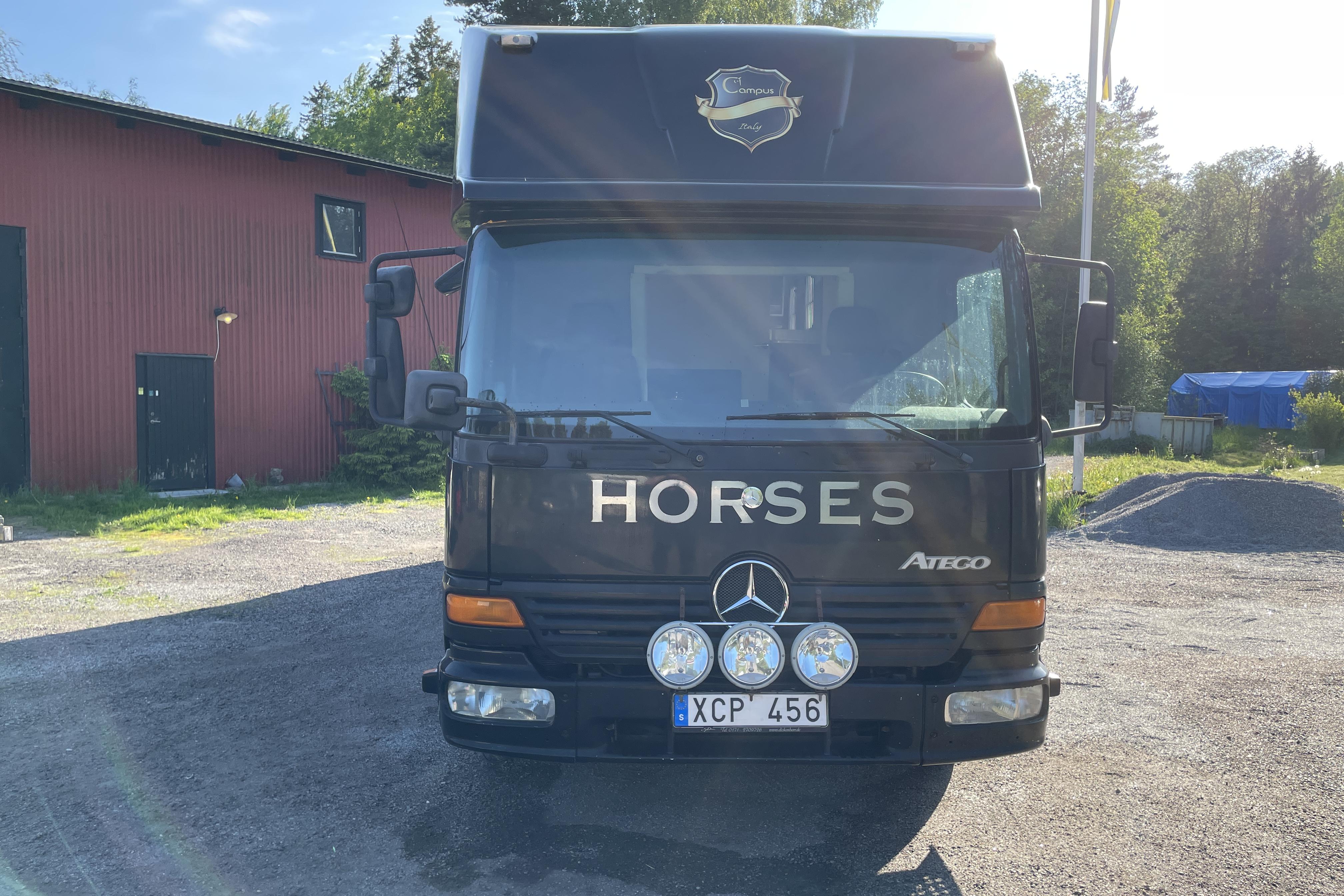 MERCEDES ATEGO 815 - 314 962 km - Manuell - svart - 2000