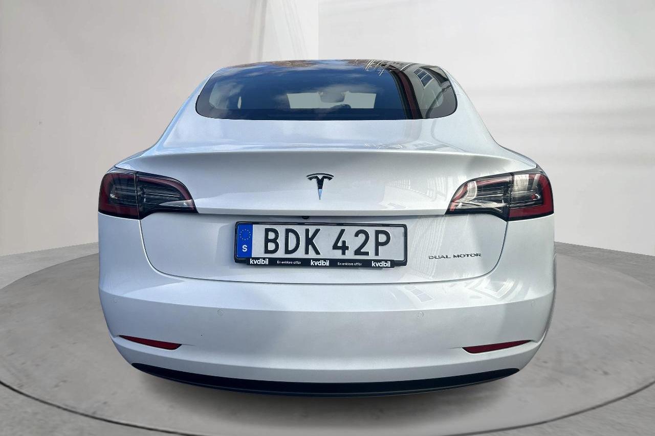 Tesla Model 3 Long Range Dual Motor AWD - 66 810 km - Automatic - white - 2021