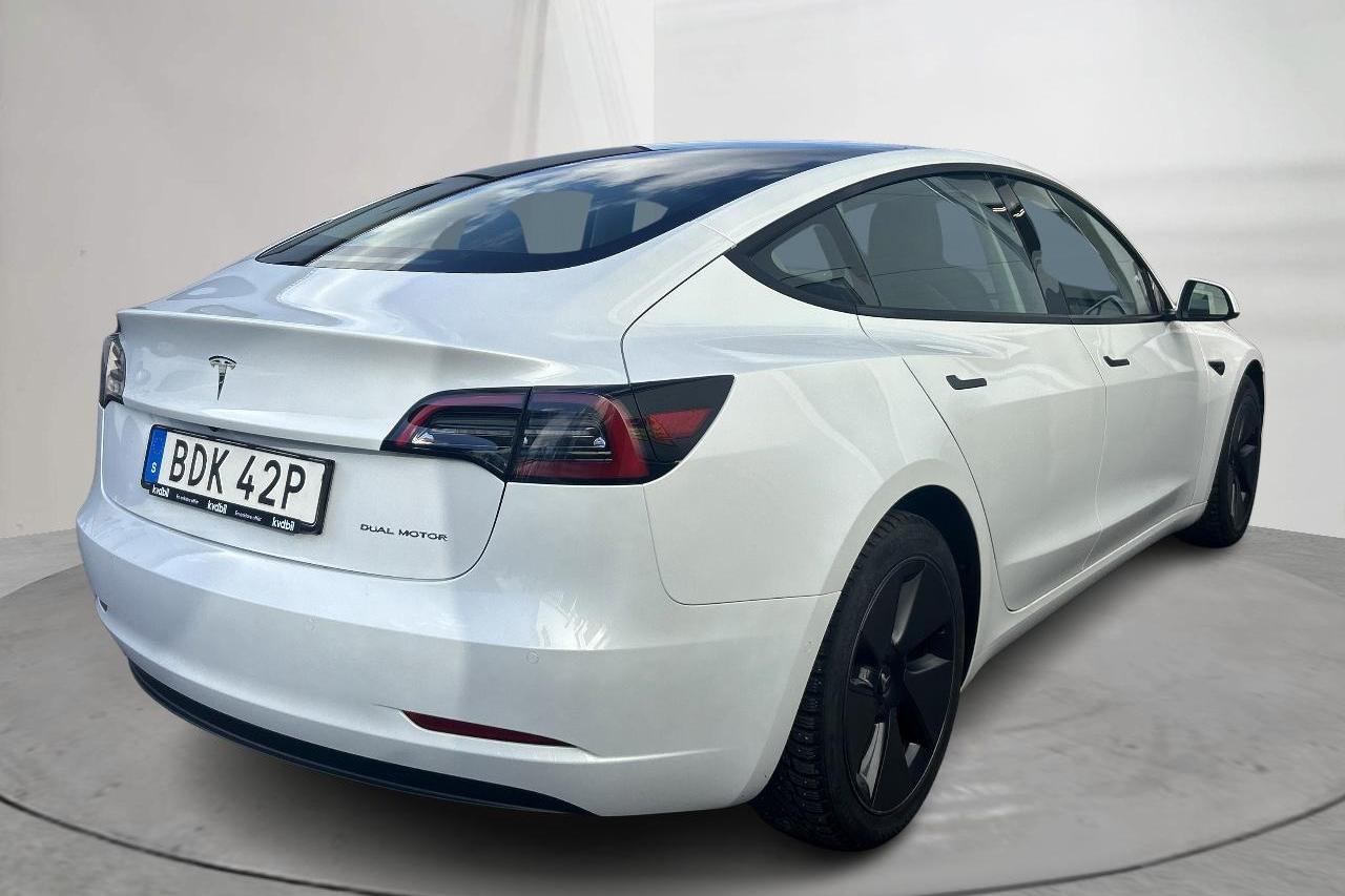 Tesla Model 3 Long Range Dual Motor AWD - 66 810 km - Automatic - white - 2021