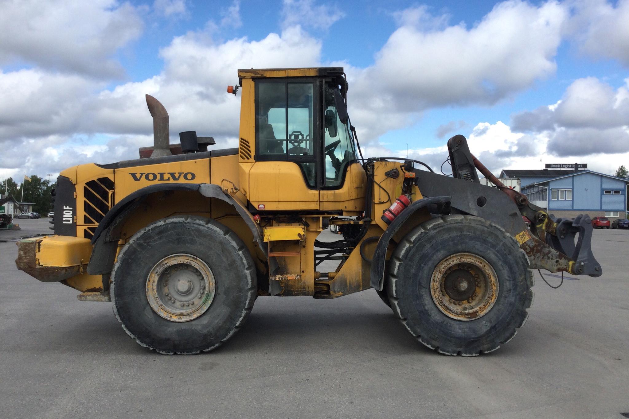 VOLVO L110 F (hjullastare) -  - yellow - 2008