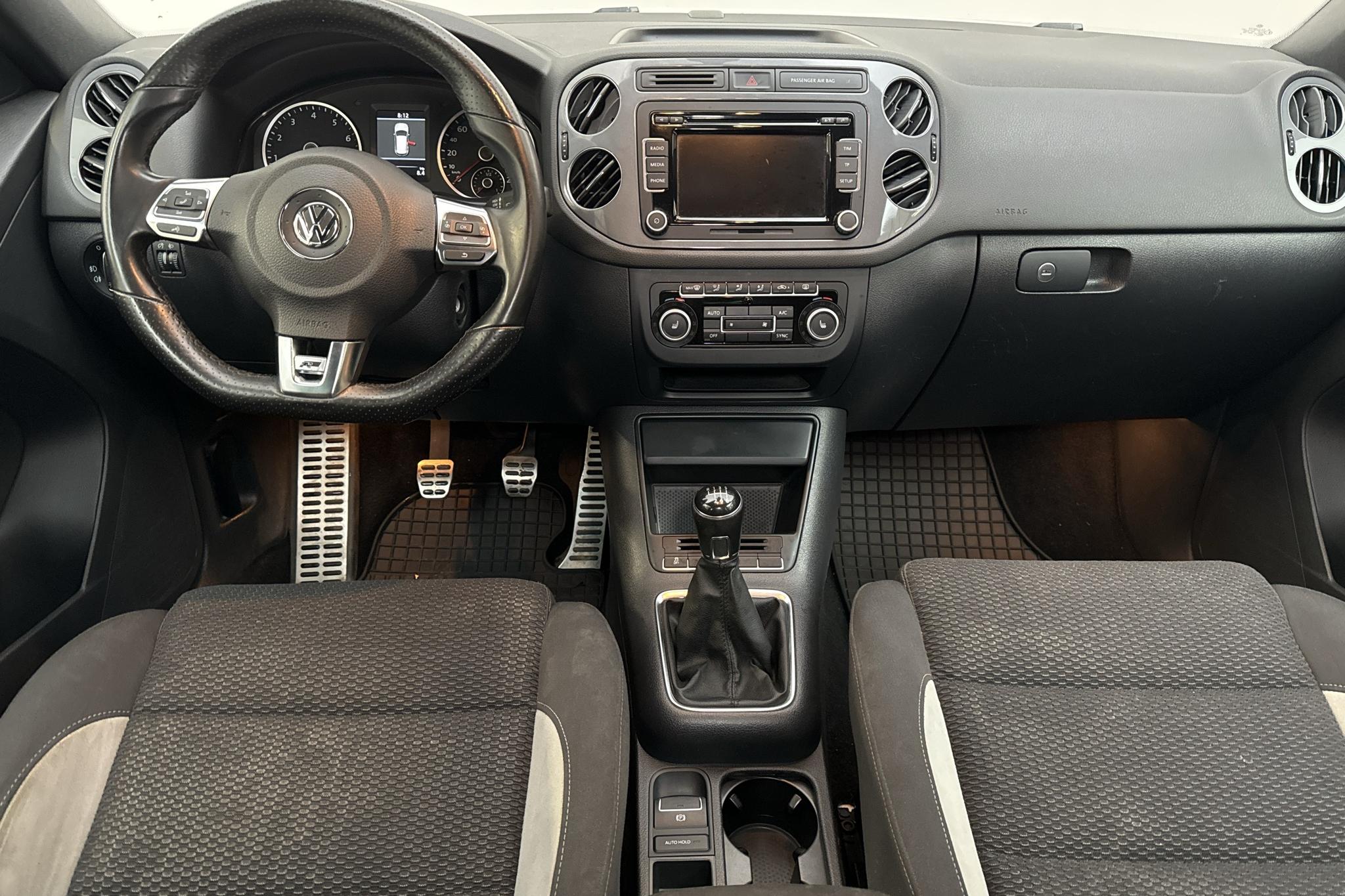 VW Tiguan 1.4 TSI 4MOTION (160hk) - 181 650 km - Käsitsi - valge - 2014