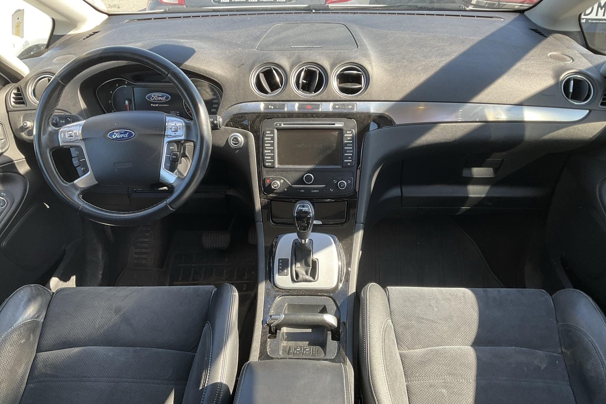 Ford S-MAX 2.0 Duratorq TDCi (163hk) - 18 038 mil - Automat - vit - 2013