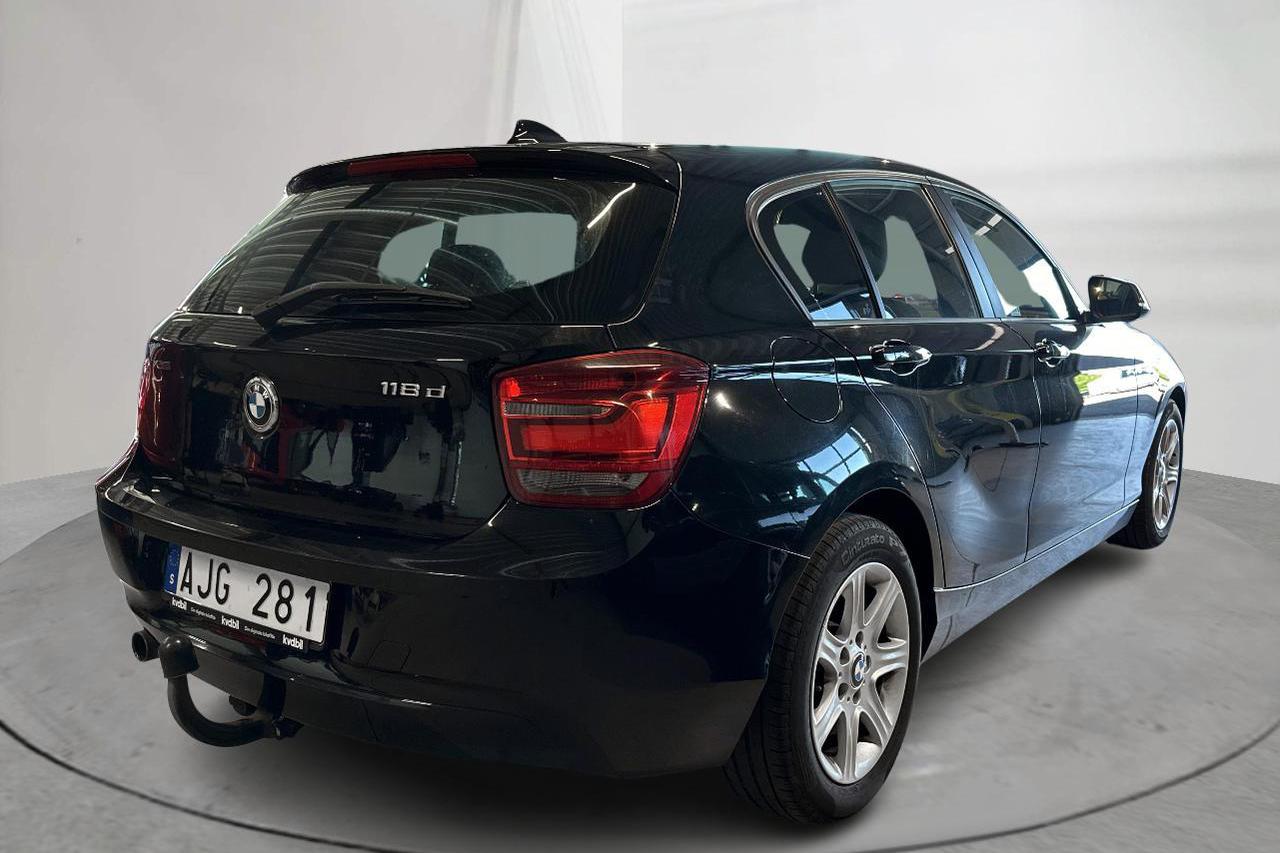 BMW 118d xDrive 5dr, F20 (143hk) - 173 860 km - Manualna - czarny - 2014