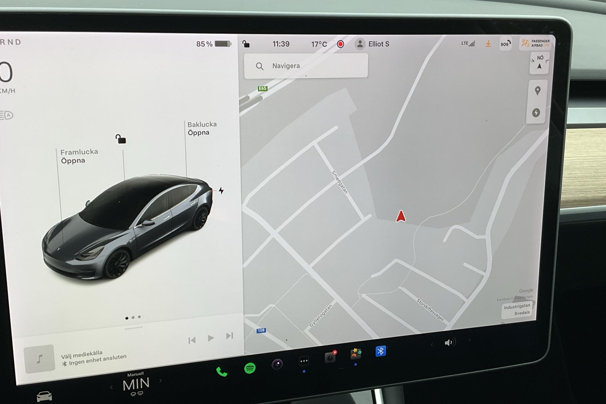 Tesla Model 3 Long Range RWD - 6 487 mil - Automat - grå - 2019