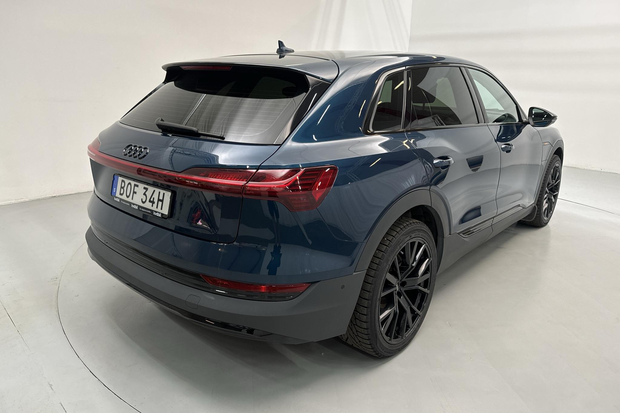 Audi e-tron 55 quattro 95 kWh (360hk) - 33 820 km - Automaattinen - sininen - 2019