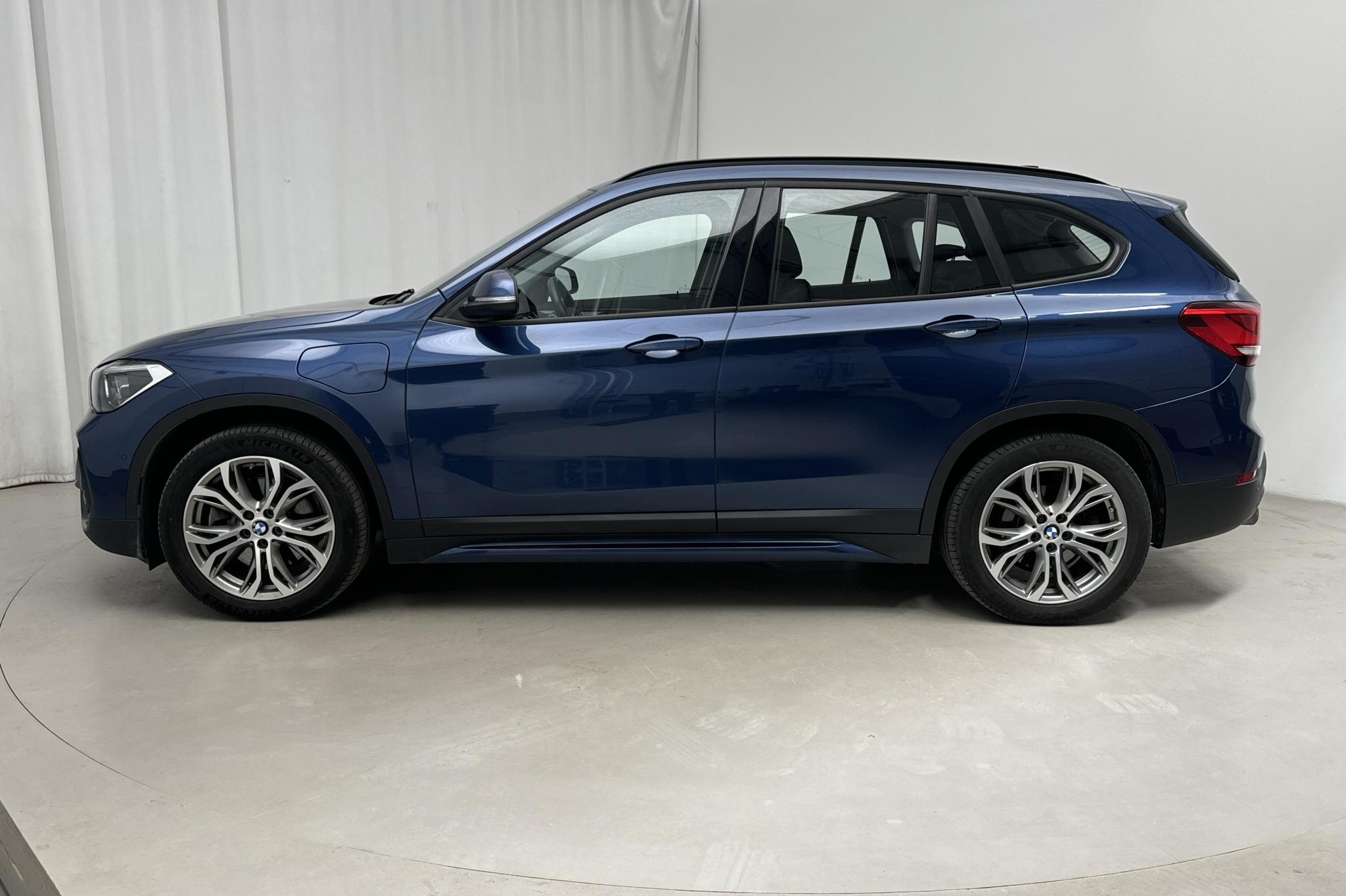 BMW X1 xDrive25e 9,7 kWh LCI, F48 (220hk) - 5 043 mil - Automat - blå - 2021