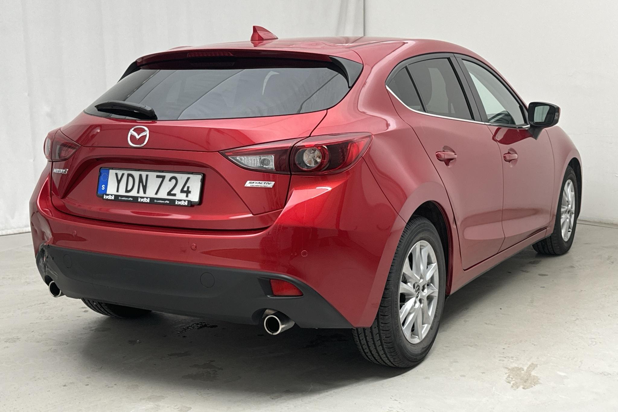 Mazda 3 2.2 DE 5dr (150hk) - 18 100 km - Automatyczna - czerwony - 2016