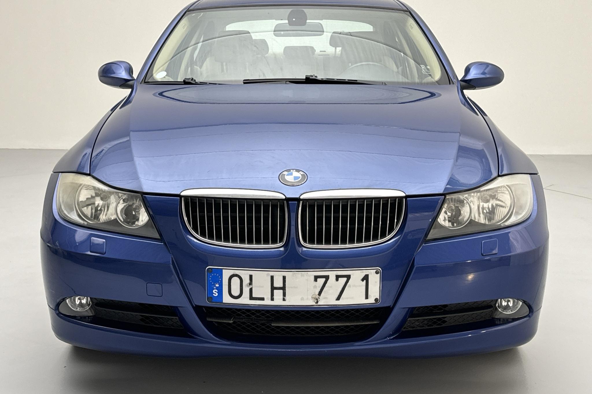 BMW 325i Sedan, E90 (218hk) - 110 820 km - Automaattinen - sininen - 2008