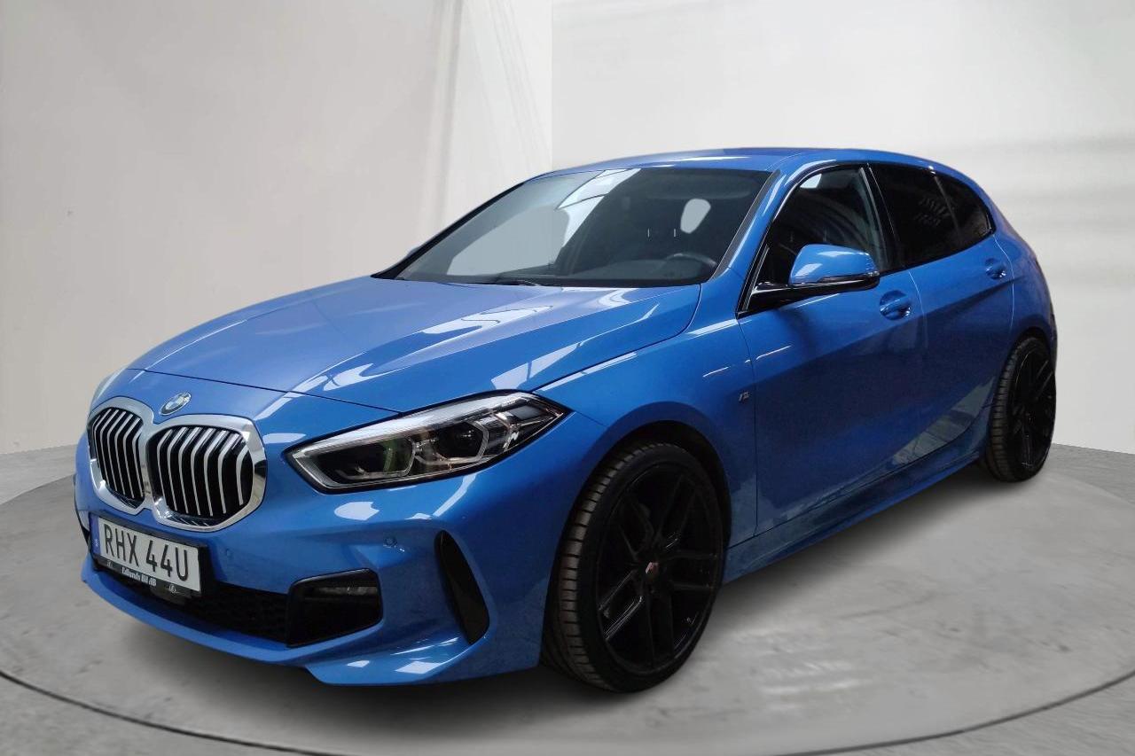 BMW 118i 5dr, F40 (140hk) - 49 310 km - Manualna - niebieski - 2020