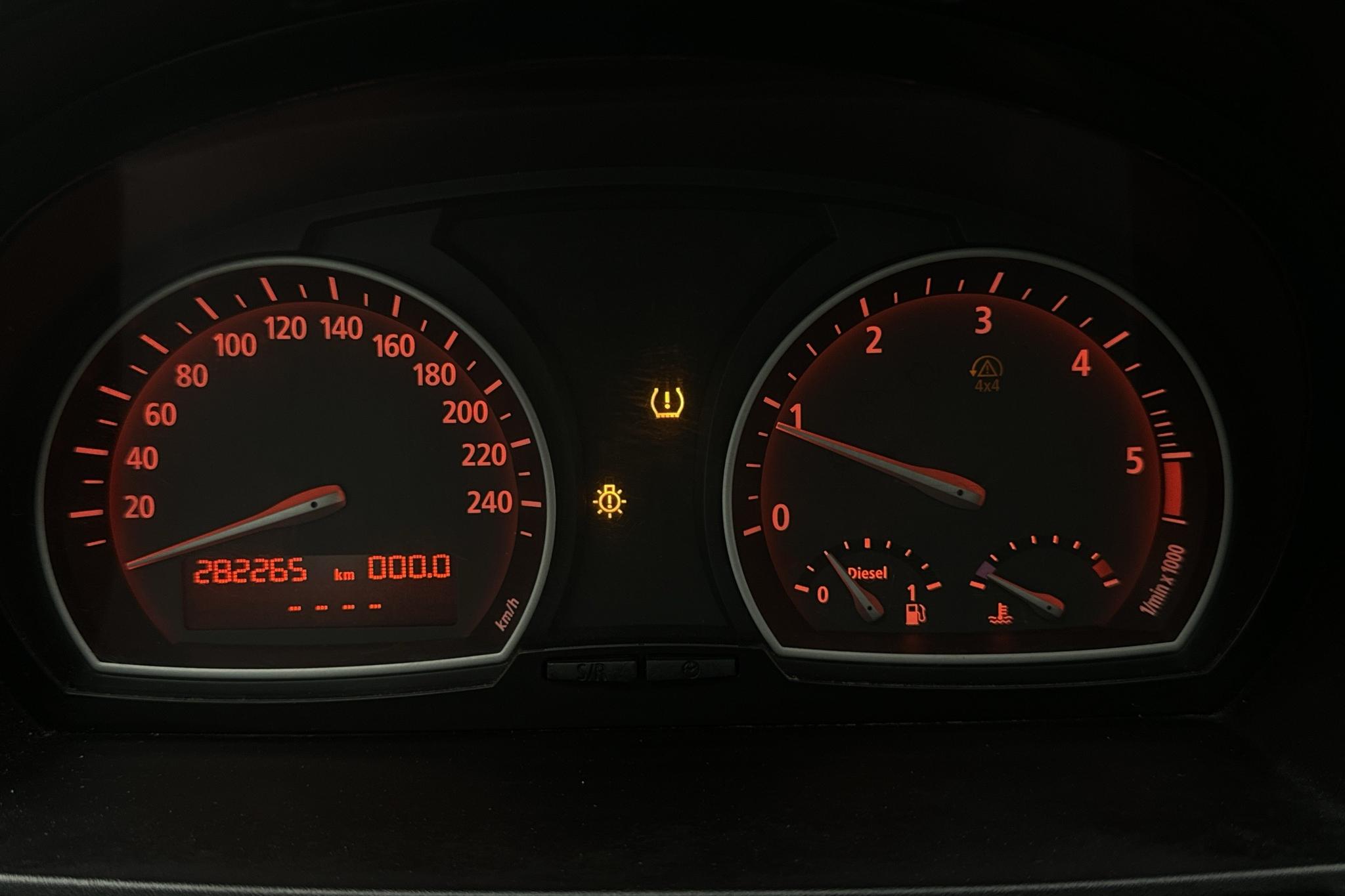 BMW X3 2.0d, E83 (150hk) - 282 270 km - Manualna - Light Grey - 2006