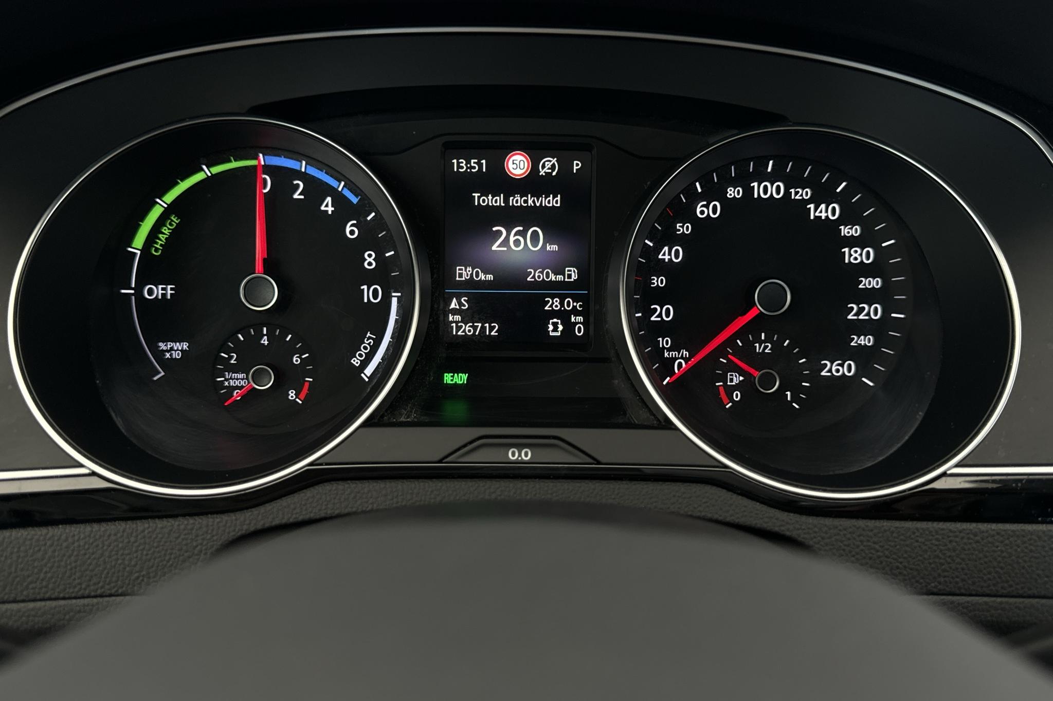VW Passat 1.4 GTE Sportscombi (218hk) - 126 710 km - Automaatne - valge - 2021