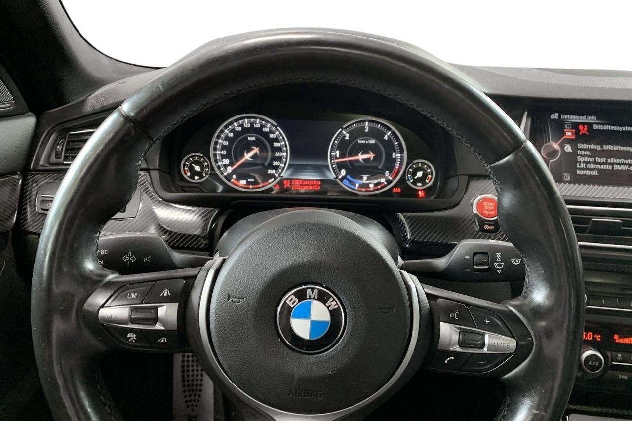 BMW 530d xDrive Touring, F11 (258hk) - 227 250 km - Automatyczna - biały - 2016