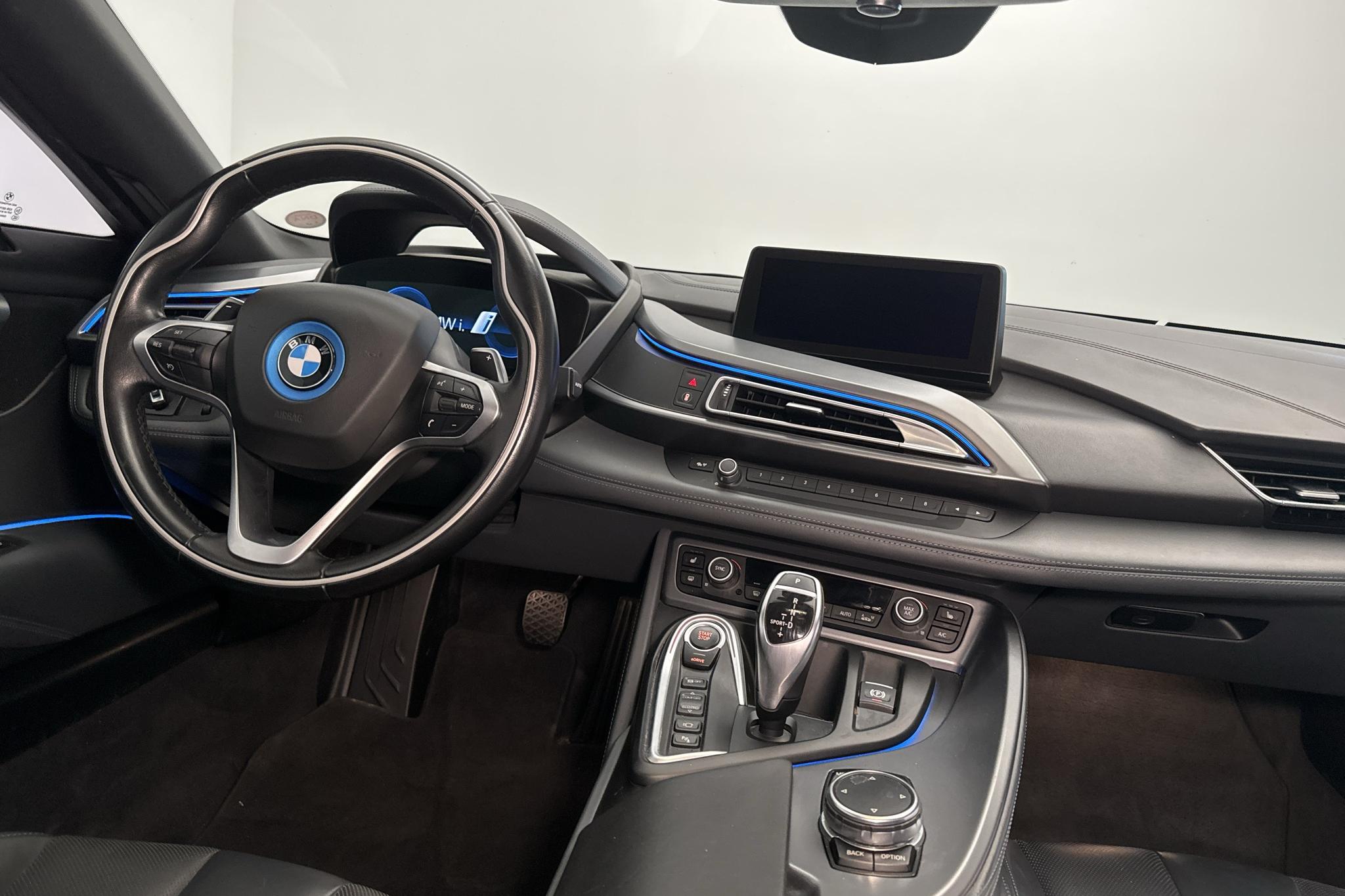 BMW i8, I12 (374hk) - 73 480 km - Automaatne - hall - 2016