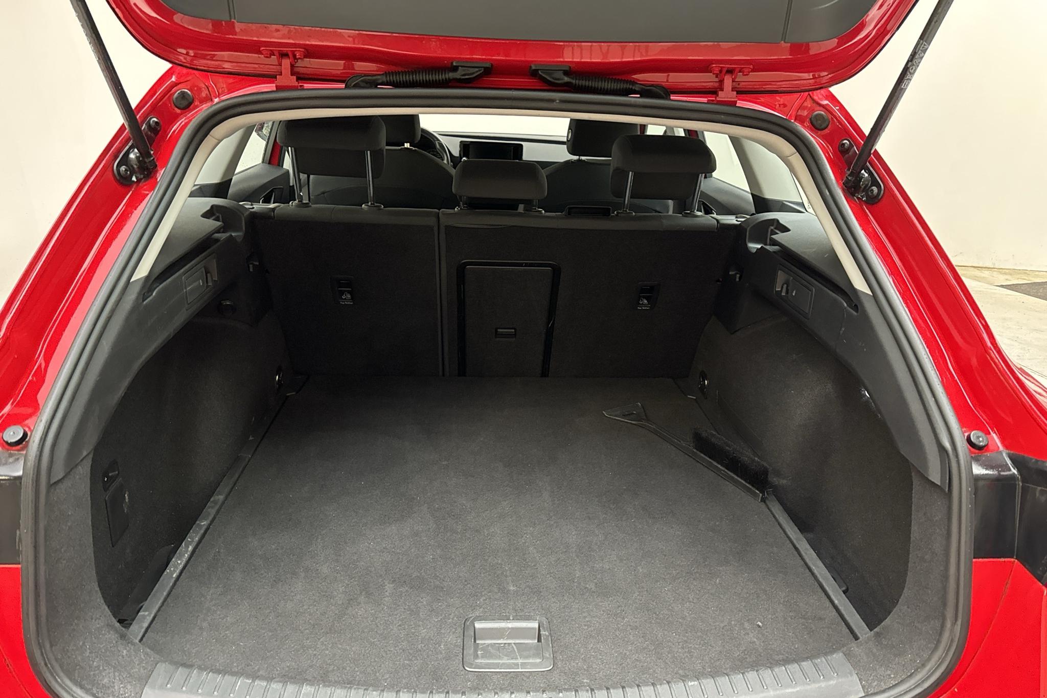Seat Leon 2.0 TDI Sportstourer (150hk) - 6 210 km - Automaattinen - punainen - 2022