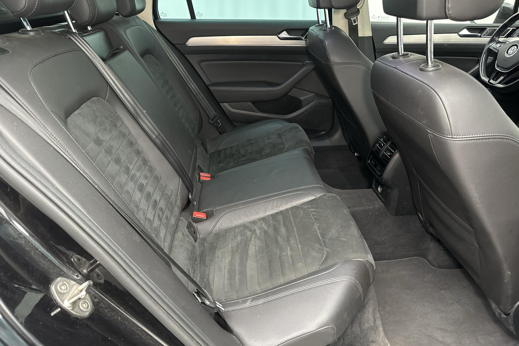 VW Passat 2.0 TDI Sportscombi 4MOTION (190hk) - 291 560 km - Automatic - black - 2016