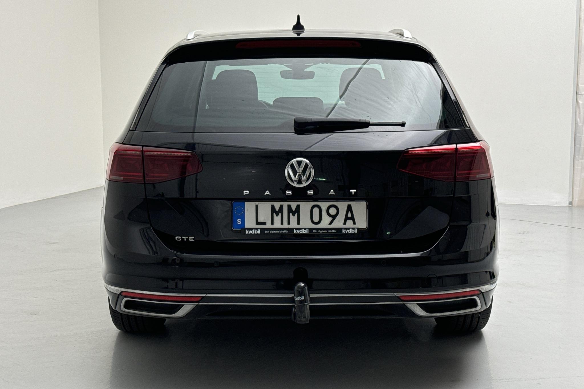 VW Passat 1.4 GTE Sportscombi (218hk) - 66 620 km - Automatic - black - 2020