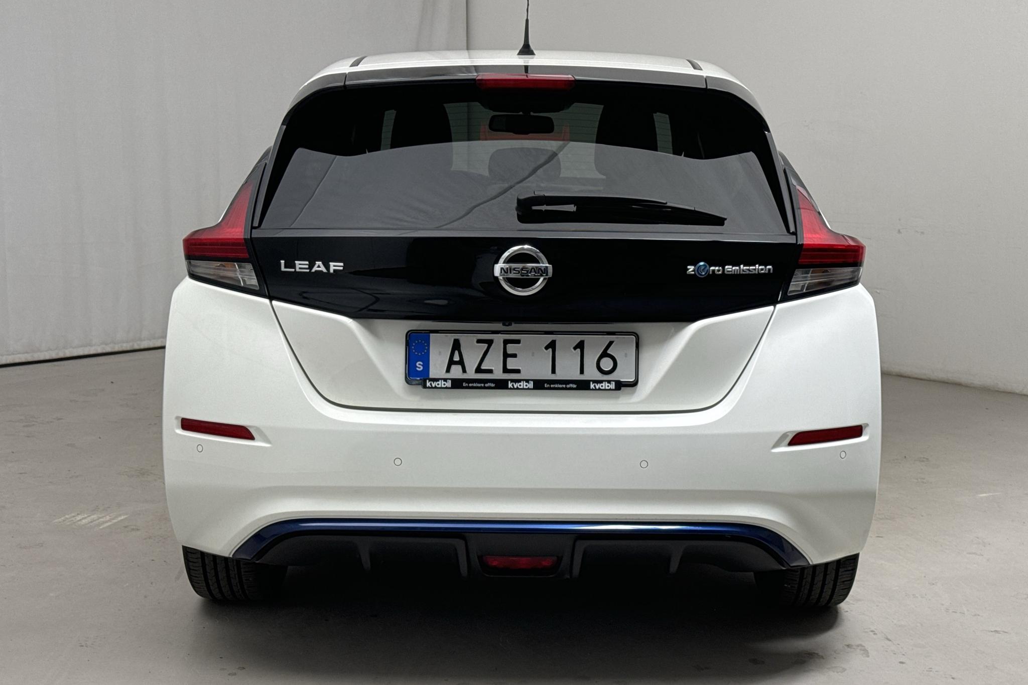 Nissan LEAF 5dr 39 kWh (150hk) - 62 920 km - Automatic - white - 2018