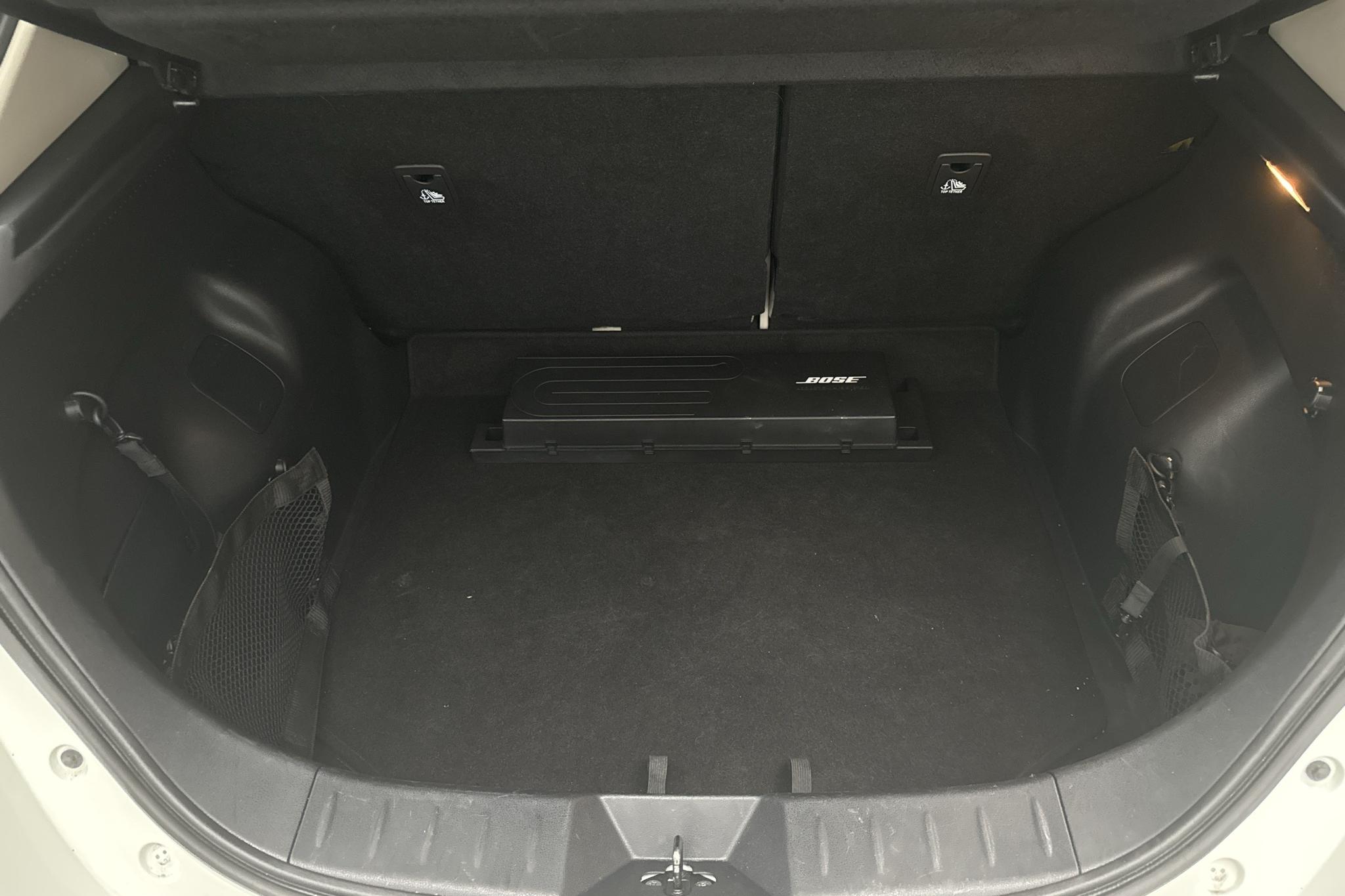 Nissan LEAF 5dr 39 kWh (150hk) - 6 292 mil - Automat - vit - 2018