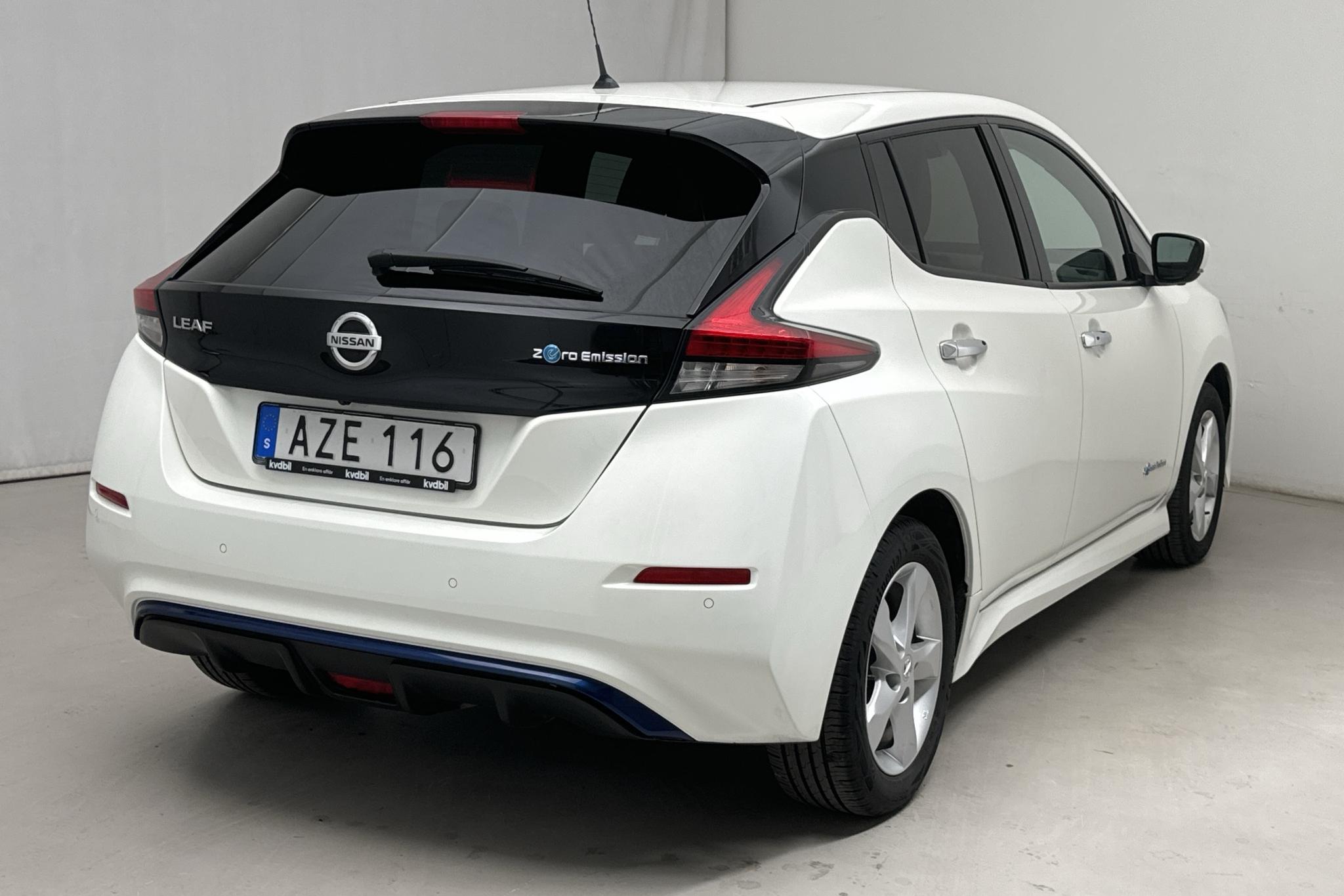 Nissan LEAF 5dr 39 kWh (150hk) - 62 920 km - Automatyczna - biały - 2018