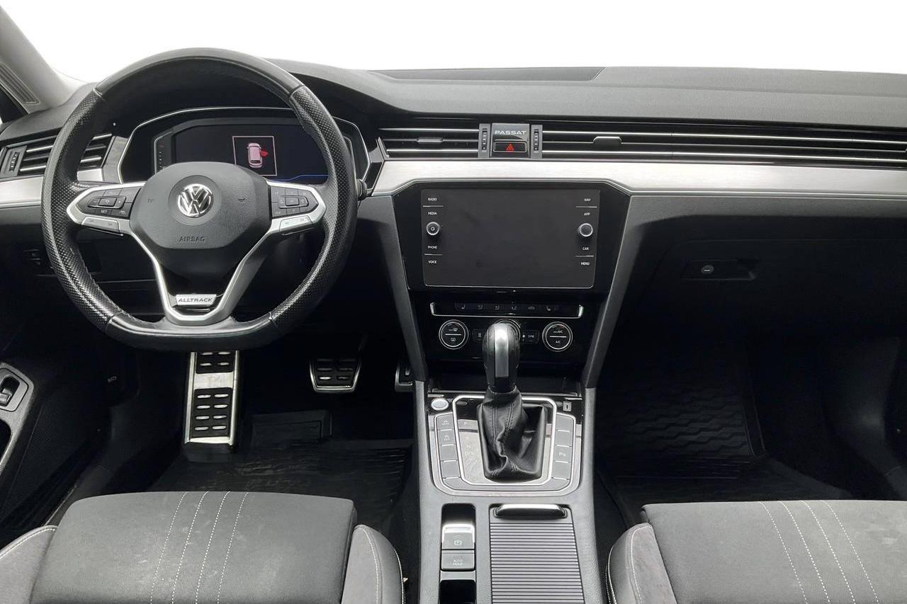 VW Passat Alltrack 2.0 TDI Sportscombi 4MOTION (190hk) - 102 450 km - Automaattinen - musta - 2020
