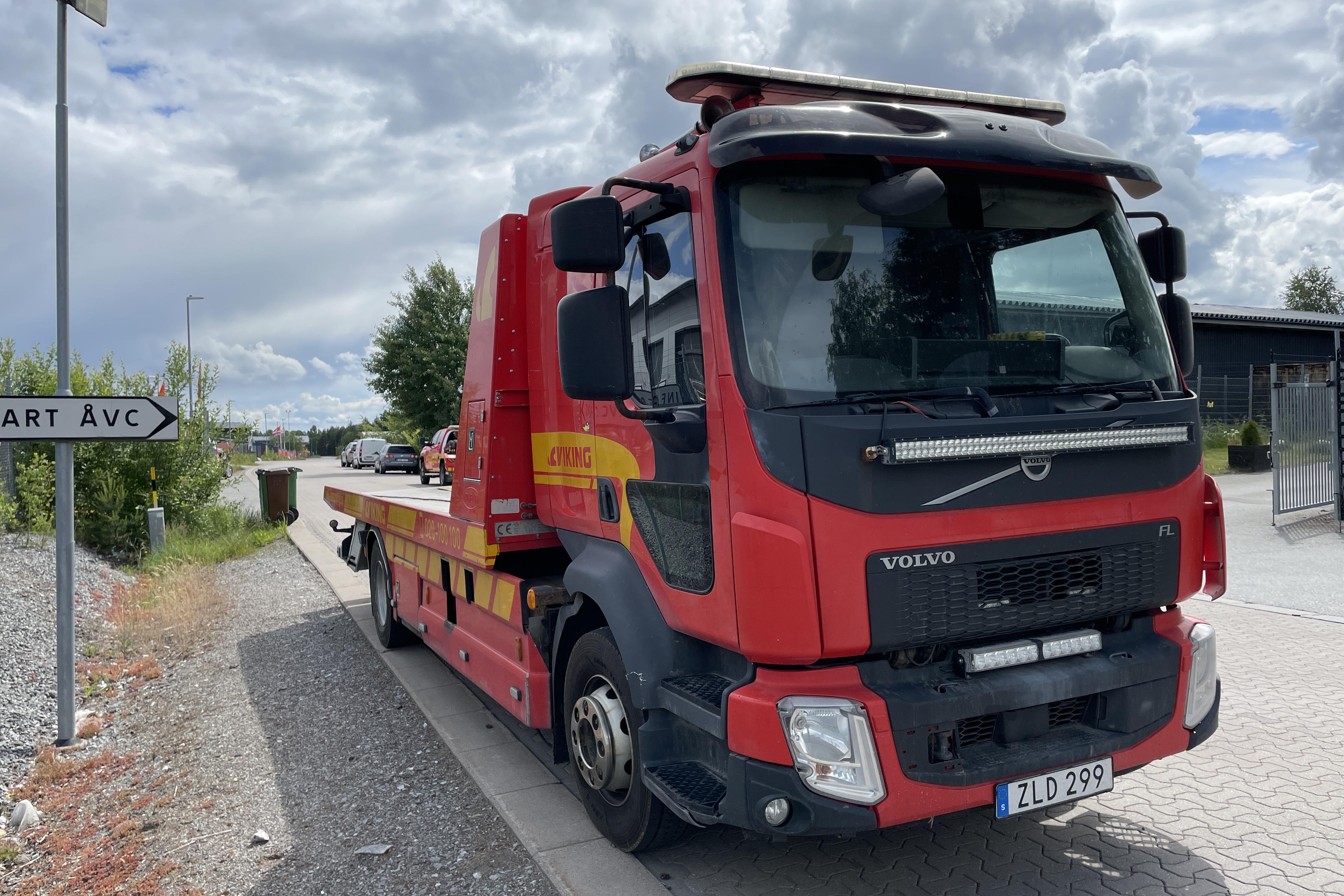 Volvo FL240 - 275 969 km - Automatic - red - 2016