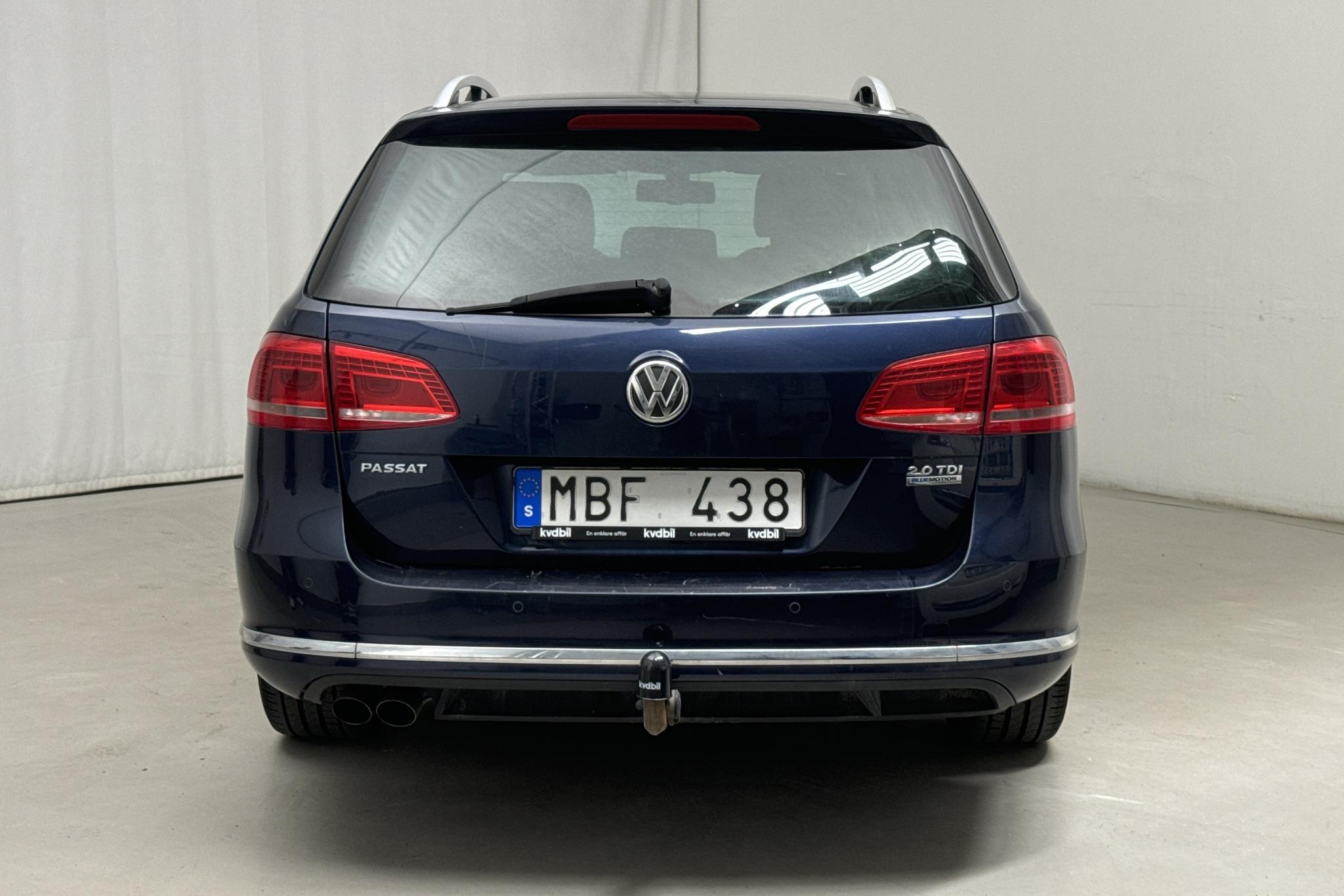 VW Passat 2.0 TDI BlueMotion Technology Variant (140hk) - 192 200 km - Manuaalinen - Dark Blue - 2012