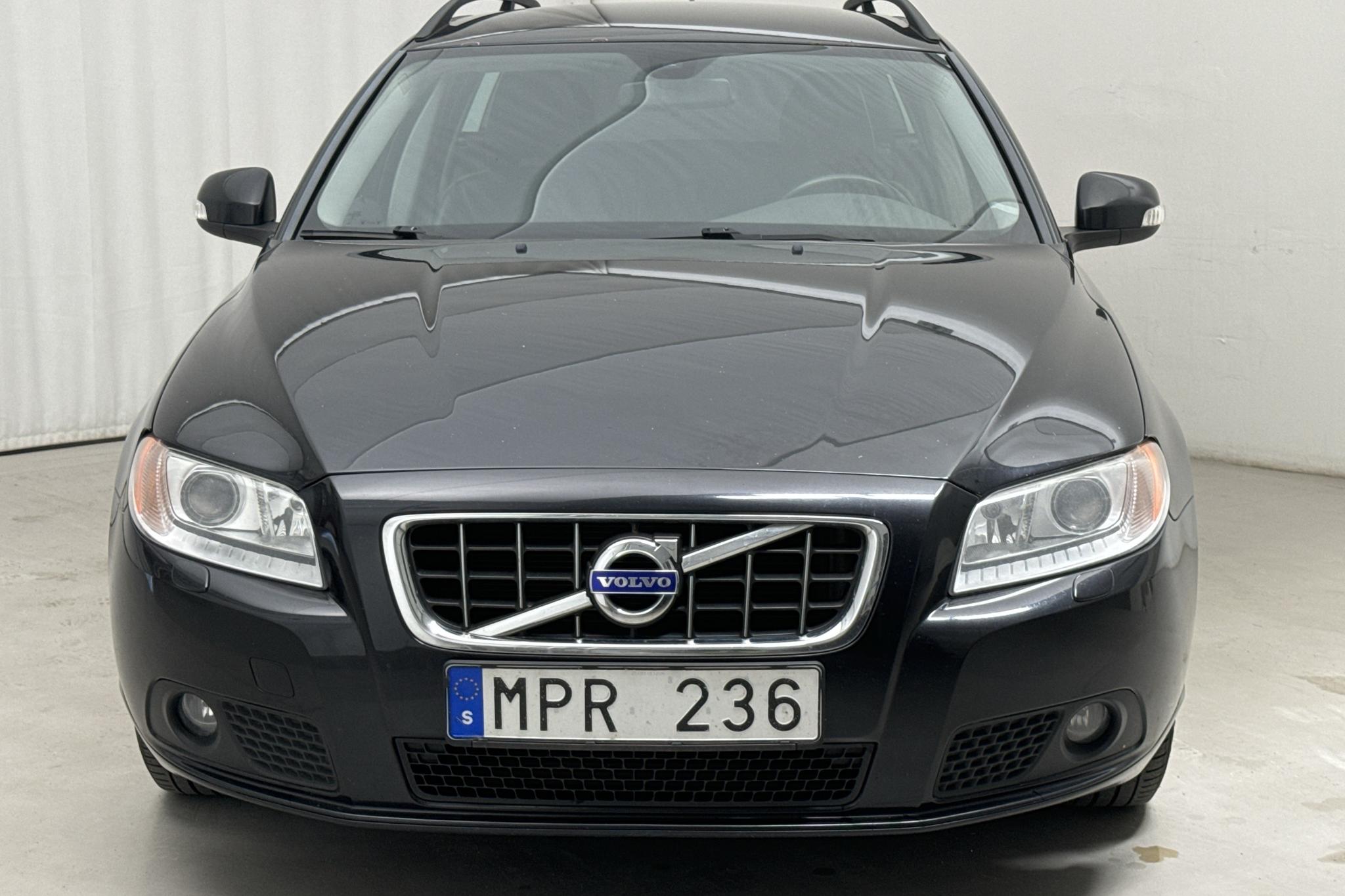 Volvo V70 II D3 (163hk) - 248 690 km - Manualna - czarny - 2011