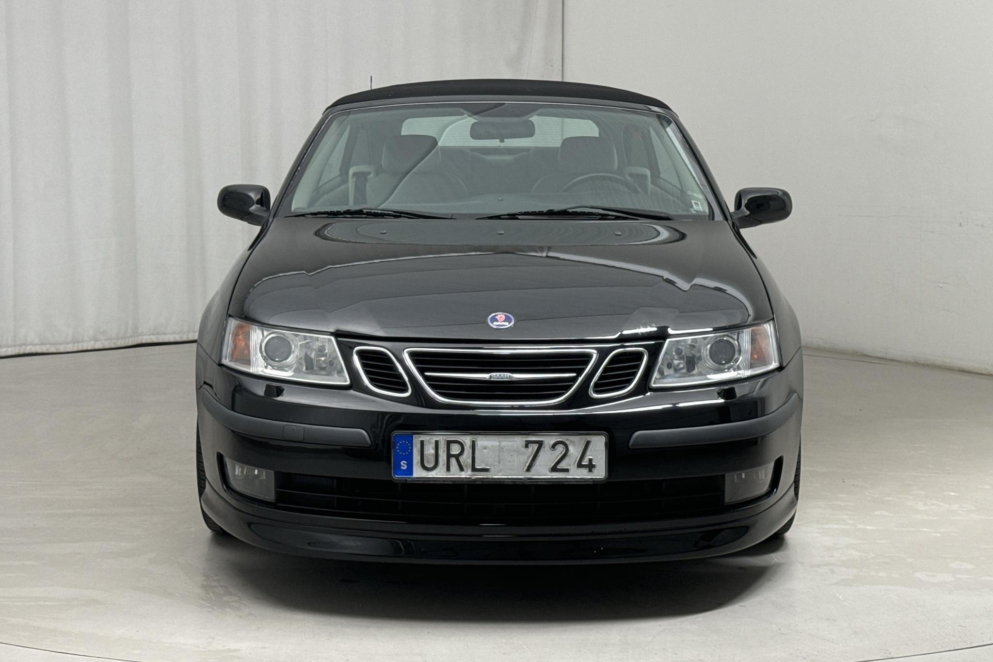 Saab 9-3 2.0T Cabriolet (210hk) - 118 180 km - Käsitsi - must - 2004