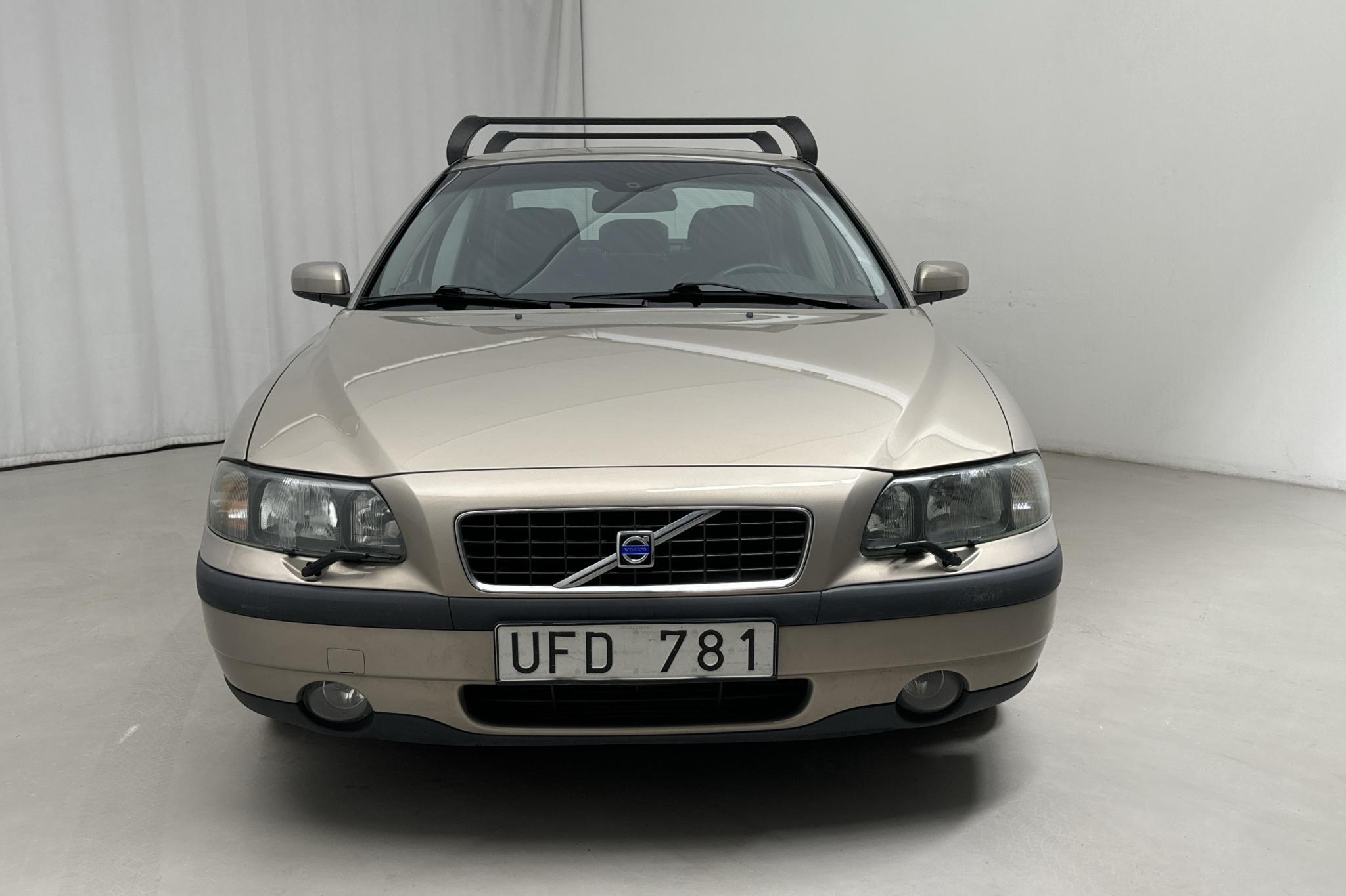 Volvo S60 2.4 (140hk) - 96 540 km - Manualna - Light Brown - 2004