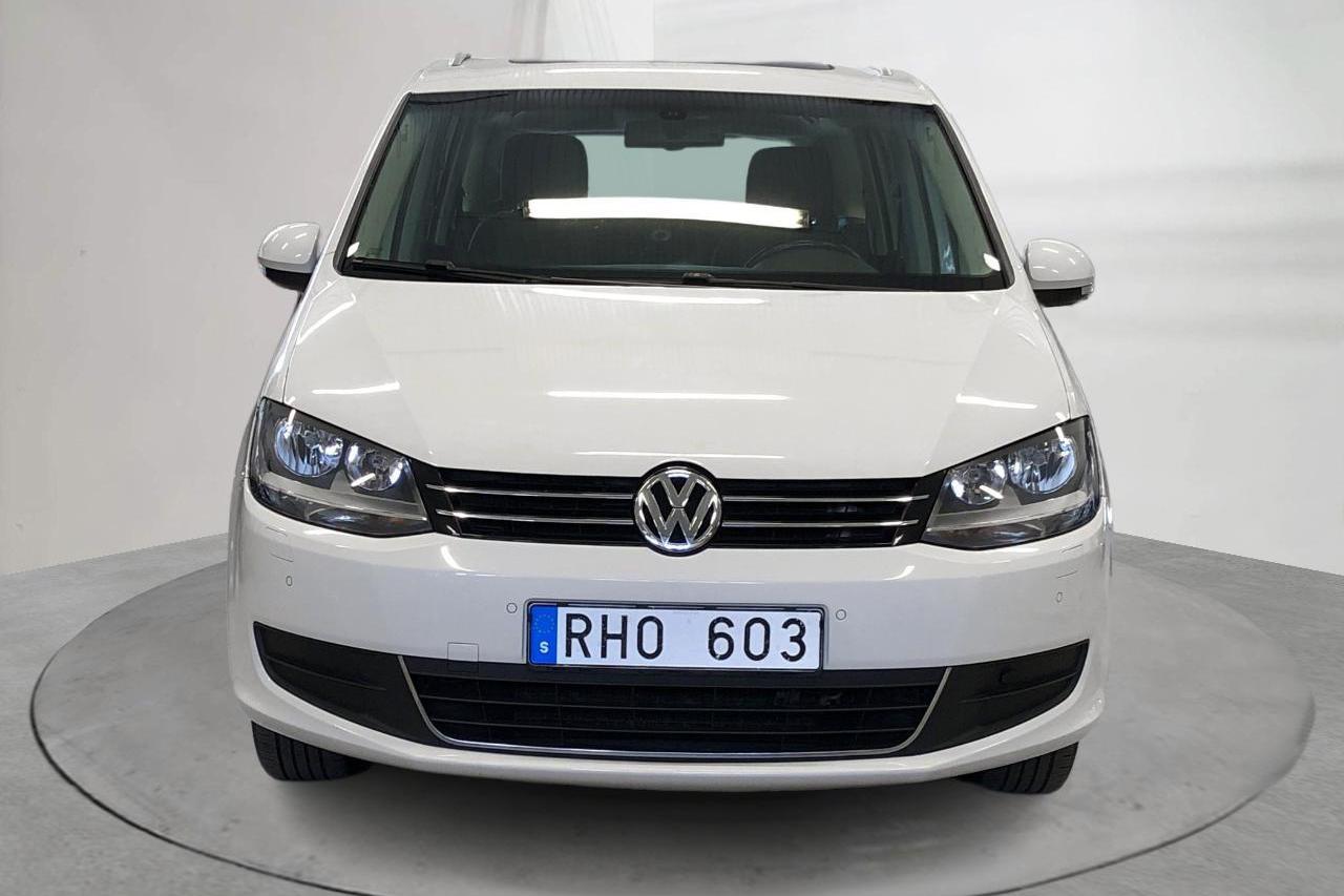 VW Sharan 2.0 TDI BlueMotion Technology (140hk) - 245 750 km - Automaattinen - valkoinen - 2014