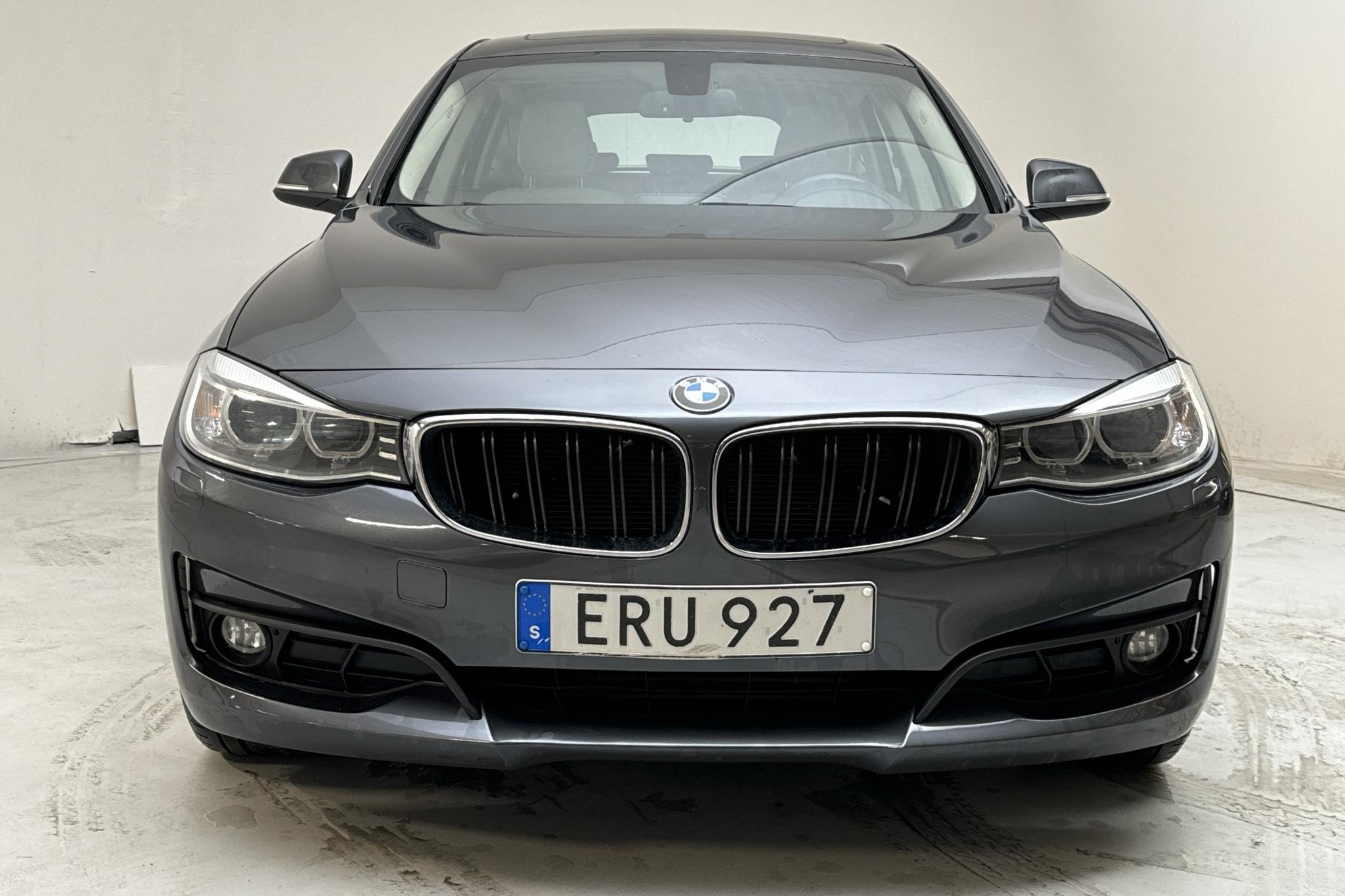 BMW 320d GT xDrive, F34 (184hk) - 197 560 km - Käsitsi - hall - 2015