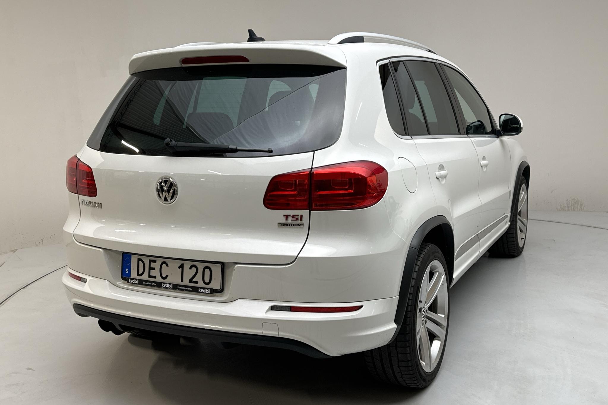 VW Tiguan 1.4 TSI 4MOTION (160hk) - 159 360 km - Manualna - biały - 2015