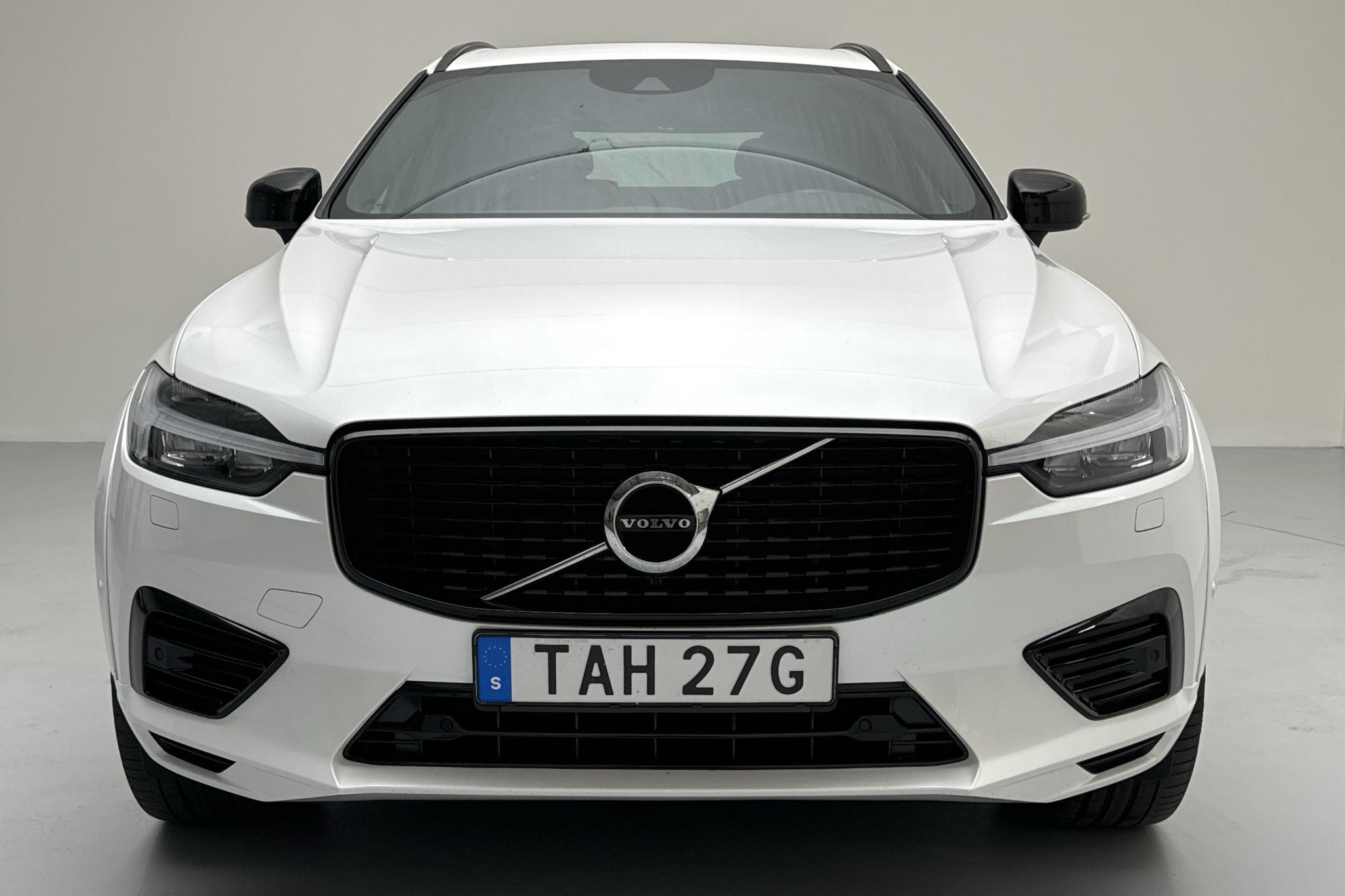 Volvo XC60 T6 AWD Recharge (340hk) - 66 120 km - Automaattinen - valkoinen - 2021