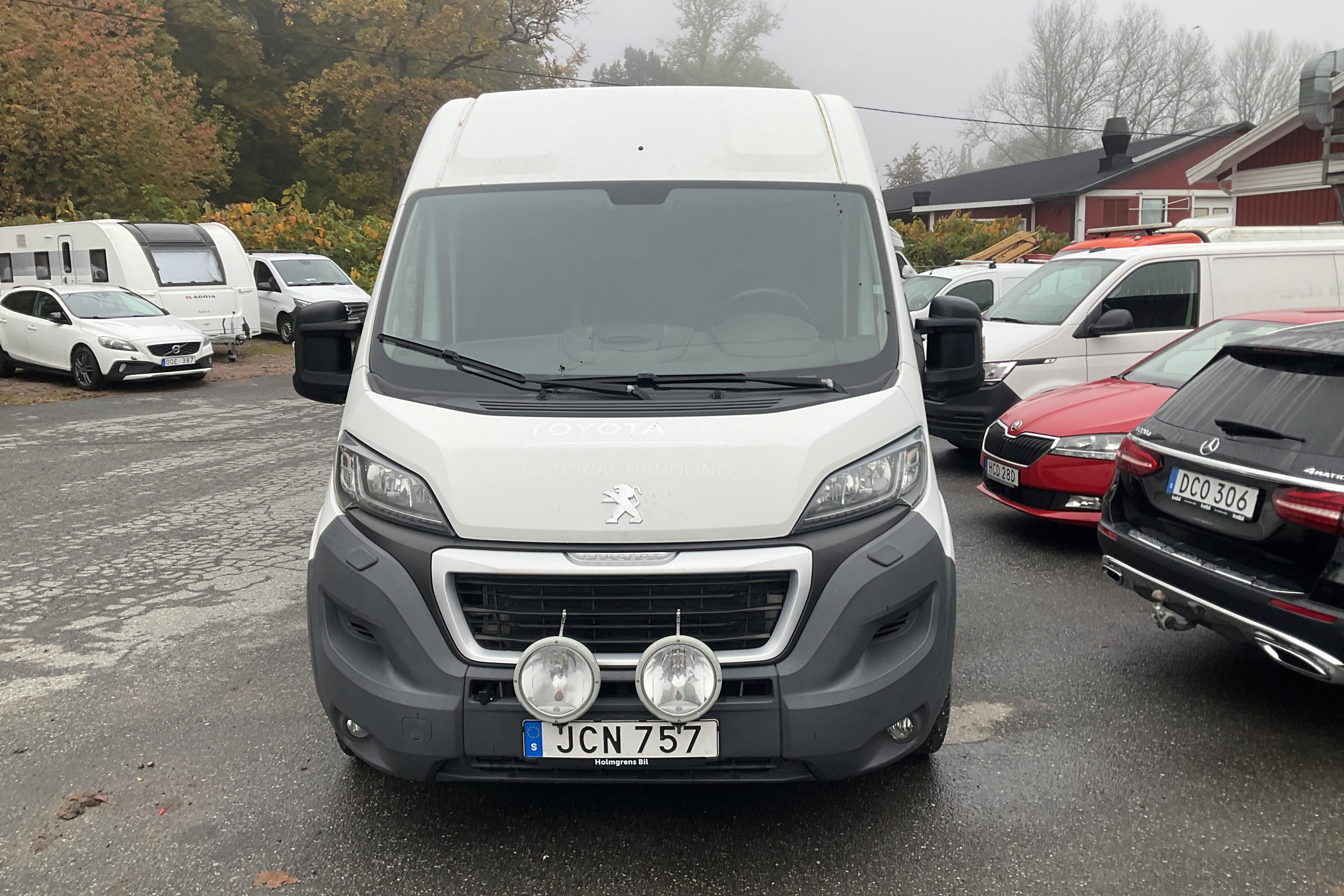 Peugeot Boxer 335 2.0 BlueHDi Skåp (130hk) - 215 710 km - Käsitsi - valge - 2017