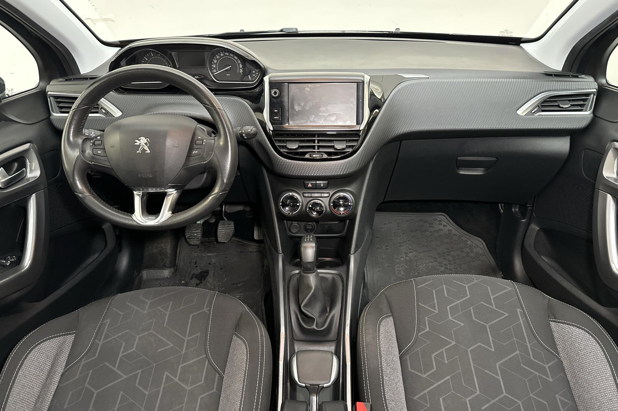 Peugeot 2008 1.2 VTi (82hk) - 110 750 km - Manualna - Dark Grey - 2016