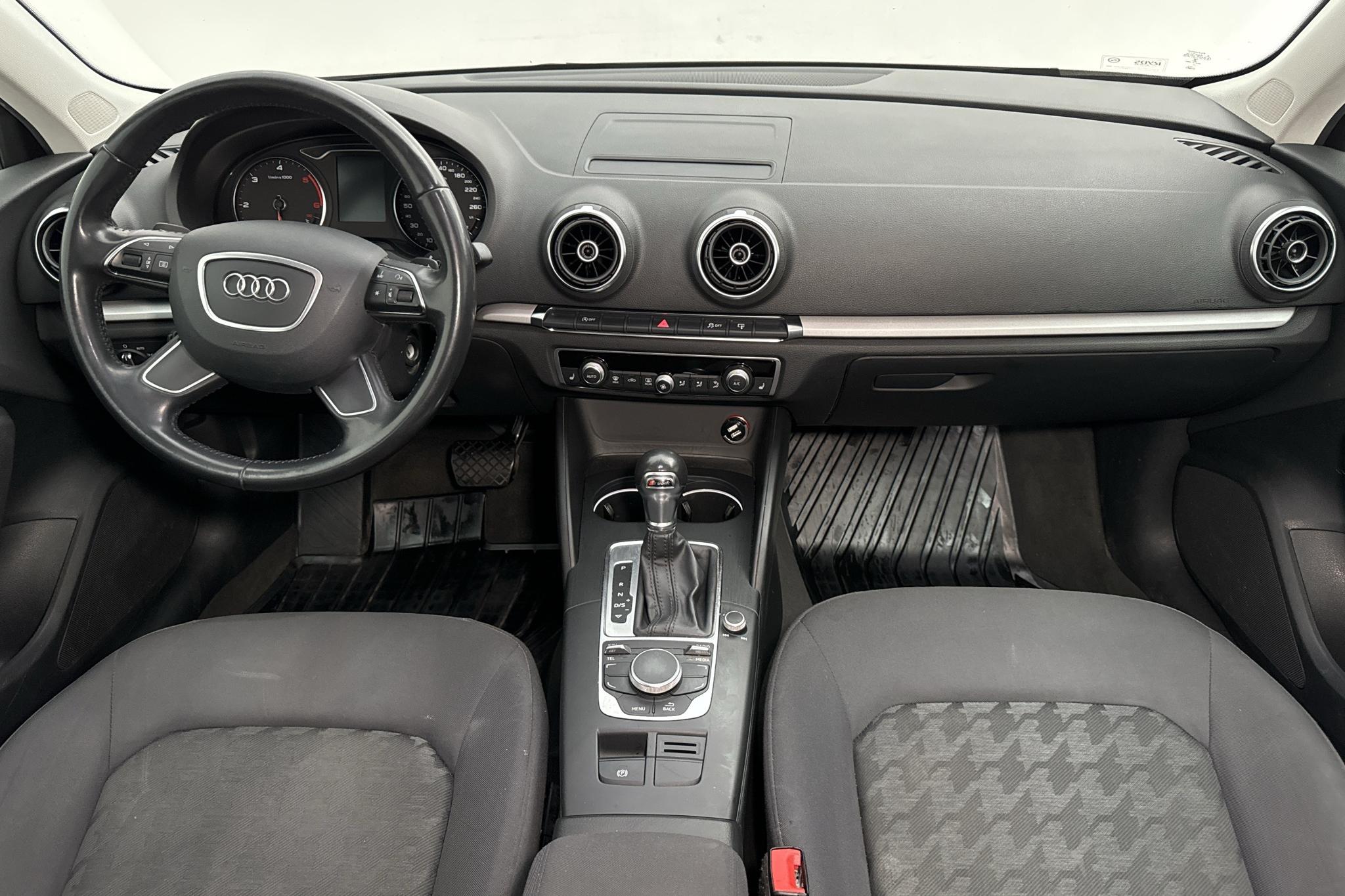 Audi A3 1.6 TDI Ultra Sportback (110hk) - 171 310 km - Automaatne - hõbe - 2015