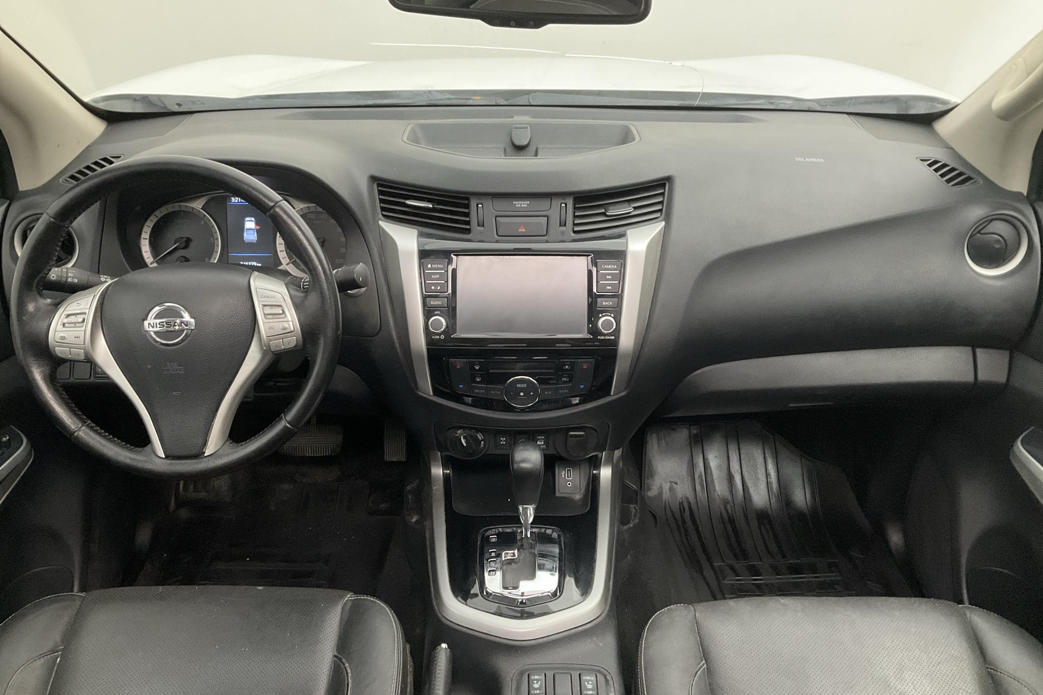 Nissan Navara 2.3 dCi 4x4 (190hk) - 216 380 km - Automatic - white - 2019