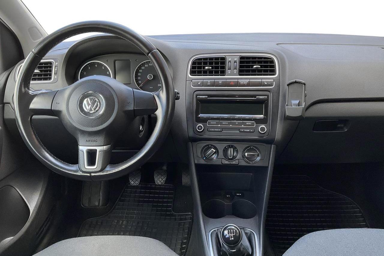 VW Polo 1.2 TSI 5dr (90hk) - 120 340 km - Manuaalinen - valkoinen - 2014