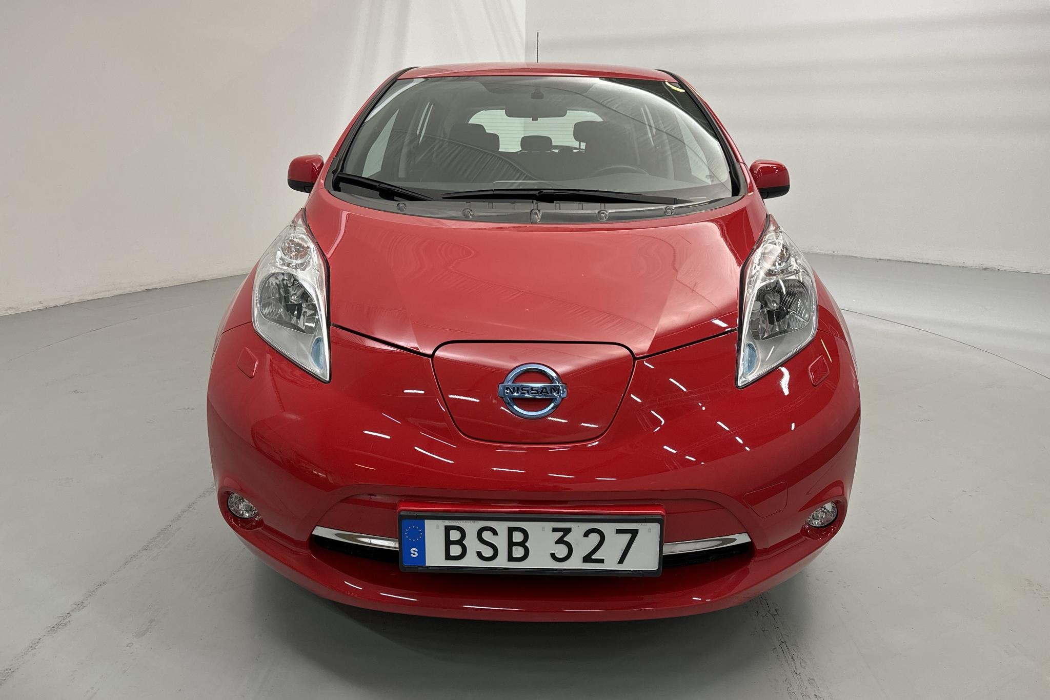 Nissan LEAF 5dr (109hk) - 13 560 km - Automatic - red - 2017