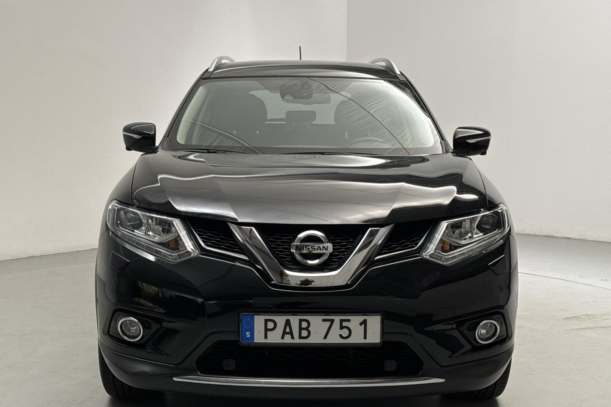 Nissan X-trail 1.6 dCi 2WD (130hk) - 24 580 km - Automatyczna - czarny - 2016