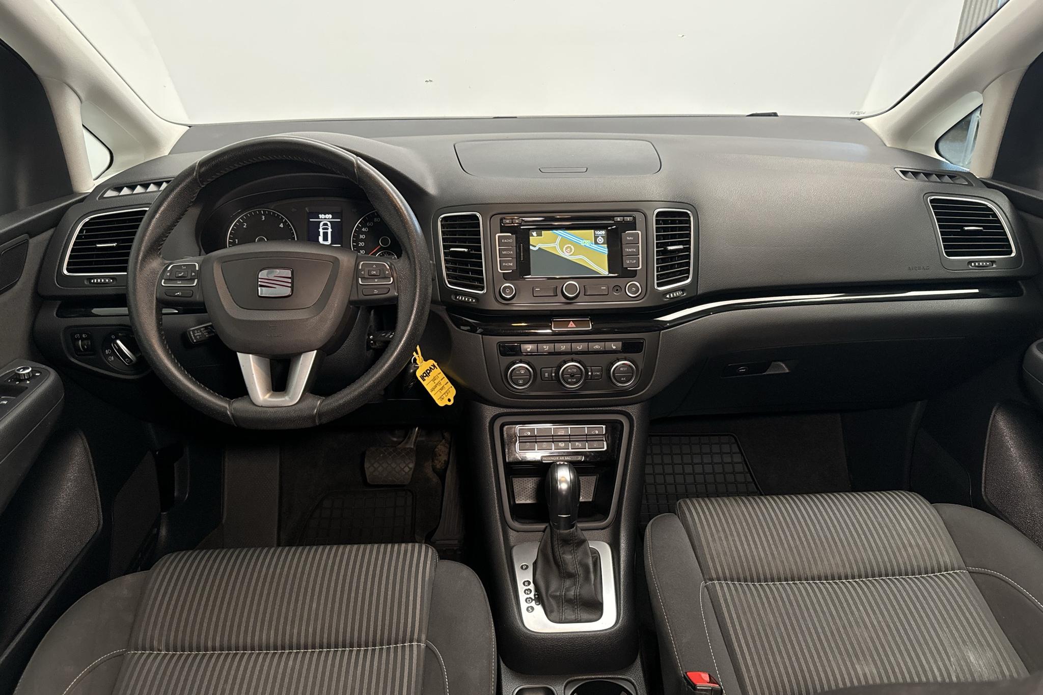 Seat Alhambra 2.0 TDI (177hk) - 132 270 km - Automatic - Dark Grey - 2014