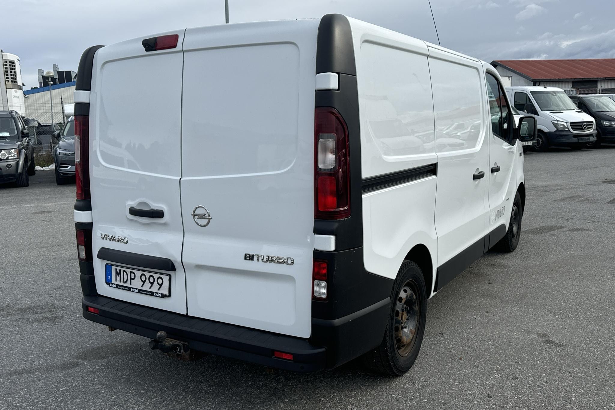 Opel Vivaro 1.6 CDTI (120hk) - 211 190 km - Manuaalinen - valkoinen - 2016