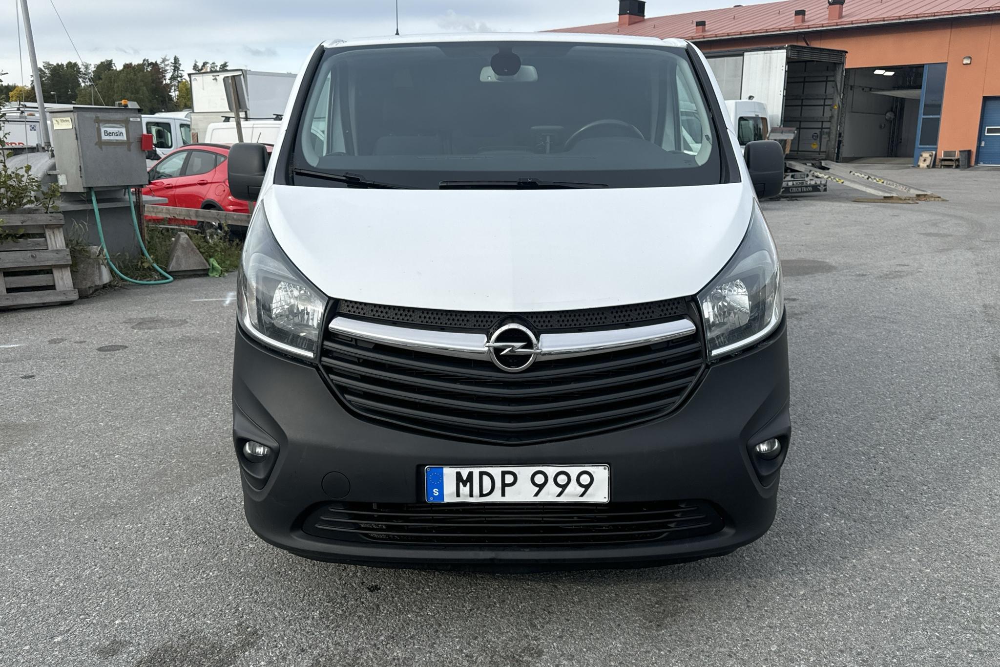 Opel Vivaro 1.6 CDTI (120hk) - 21 119 mil - Manuell - vit - 2016