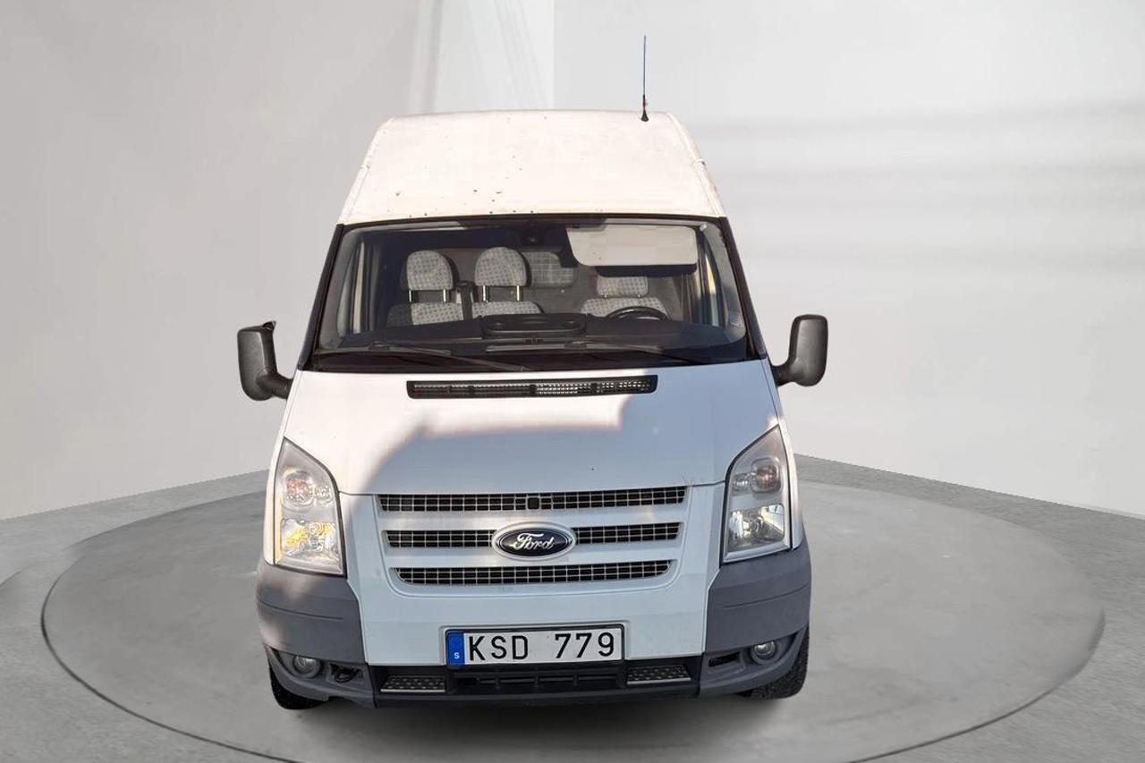 Ford Transit 350 2.2 TDCi Skåp (125hk) - 180 410 km - Käsitsi - valge - 2013