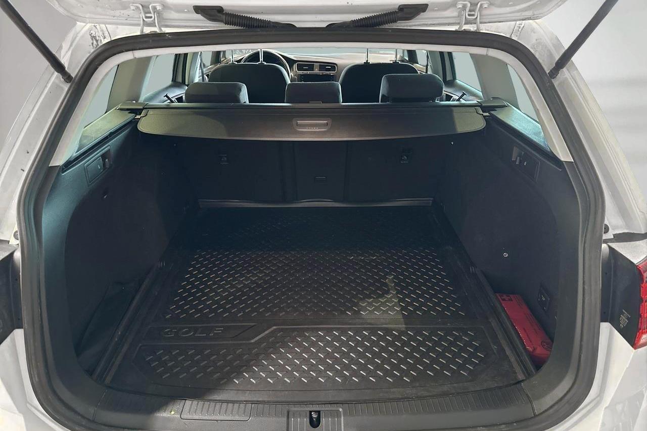 VW Golf VII 1.4 TGI BlueMotion Sportscombi (110hk) - 167 710 km - Automaatne - valge - 2018