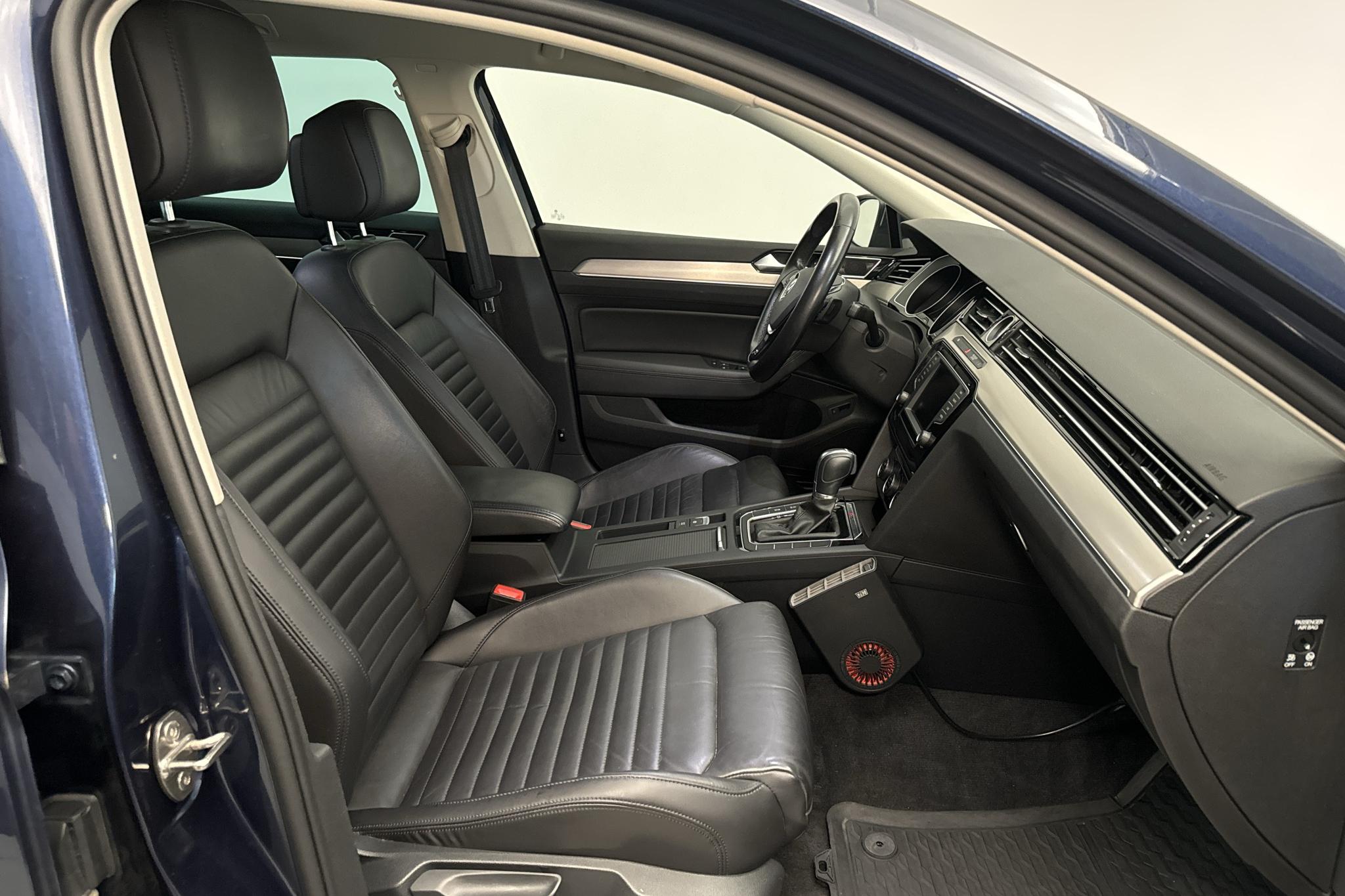 VW Passat 2.0 TDI Sportscombi 4MOTION (190hk) - 147 850 km - Automaatne - Dark Blue - 2016