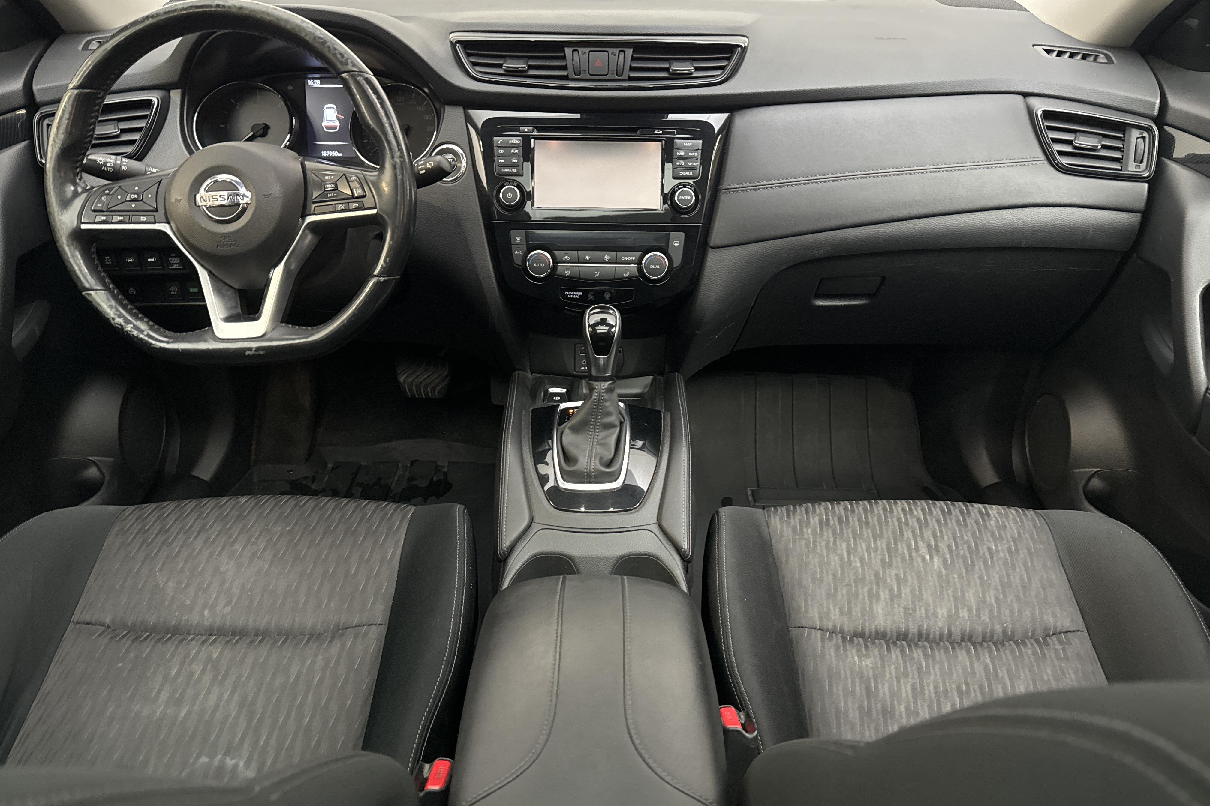 Nissan X-trail 1.7 dCi 4WD (150hk) - 18 794 mil - Automat - vit - 2019