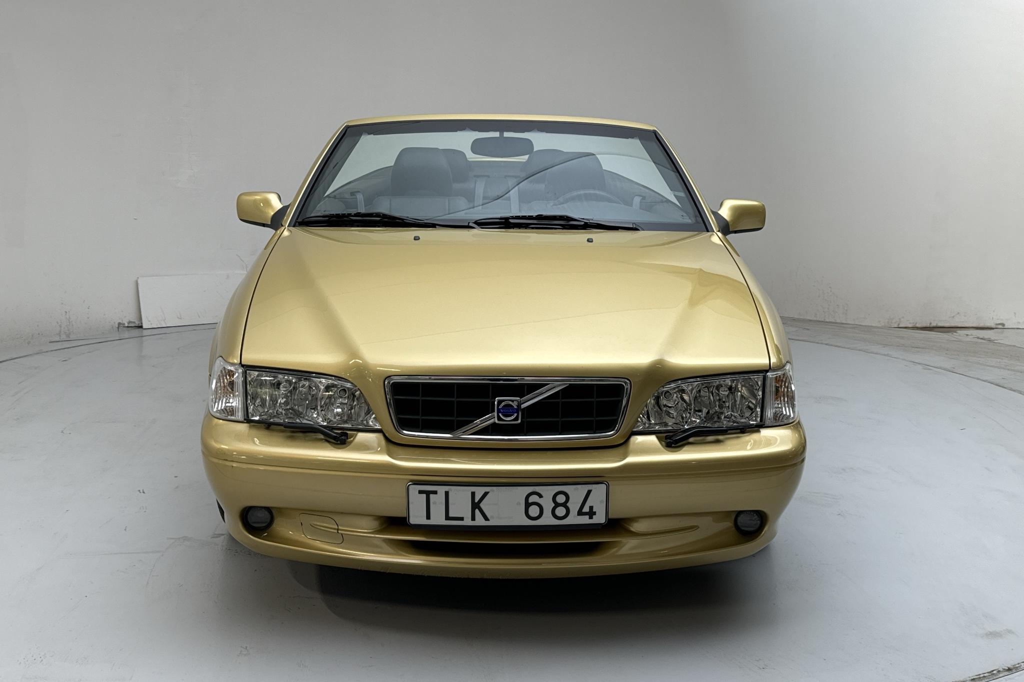 Volvo C70 2.4T Cabriolet (200hk) - 37 440 km - Automatyczna - żółty - 2003