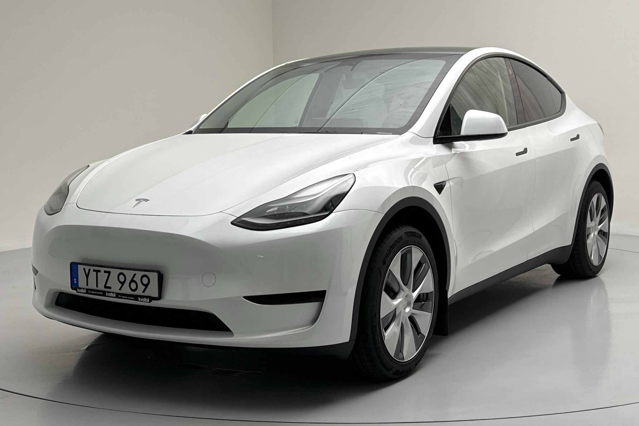 Used Tesla Model Y Standard Range RWD | 8 720 km | kvdcars.com